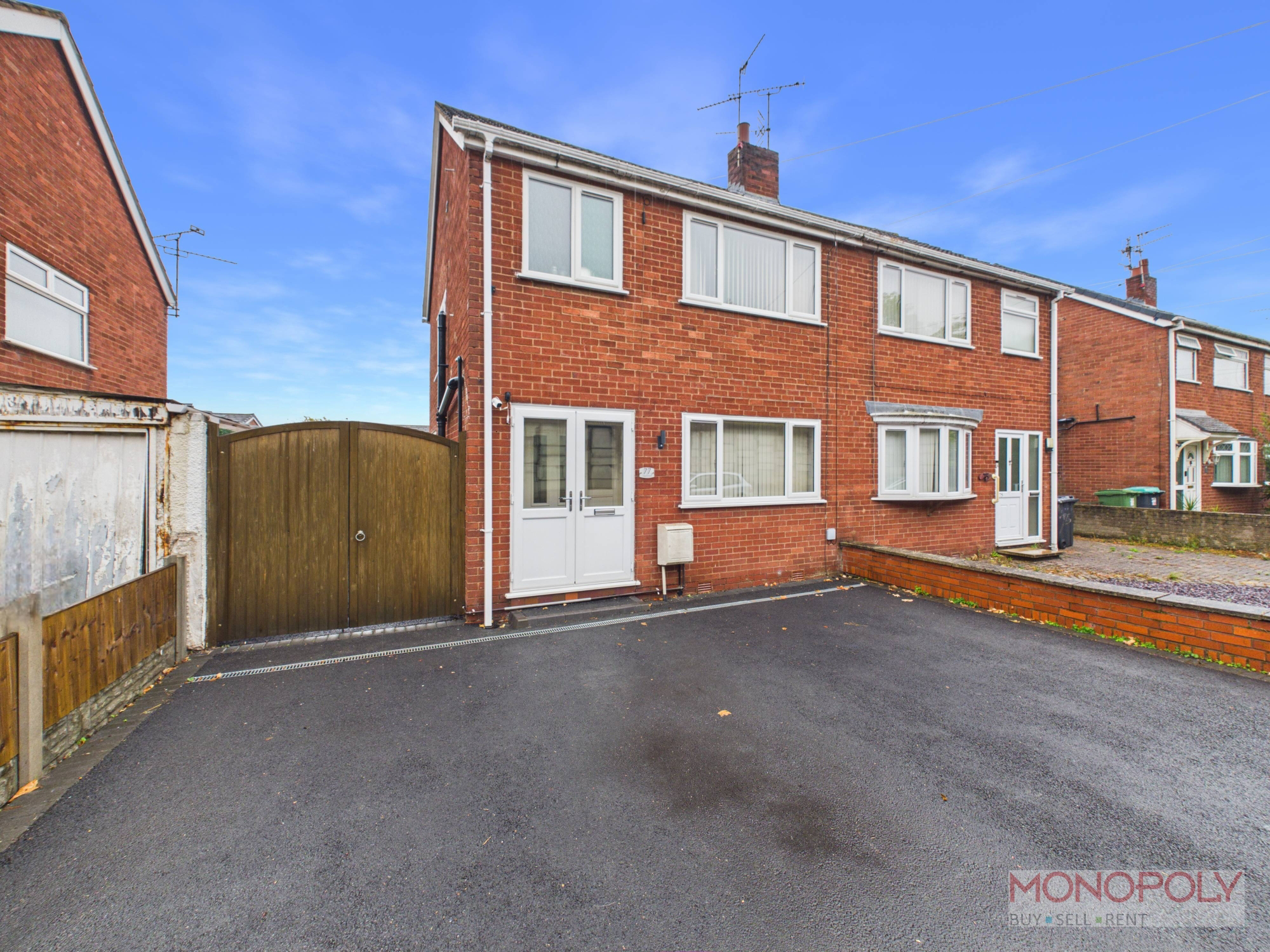 High Street, Gwersyllt, LL11