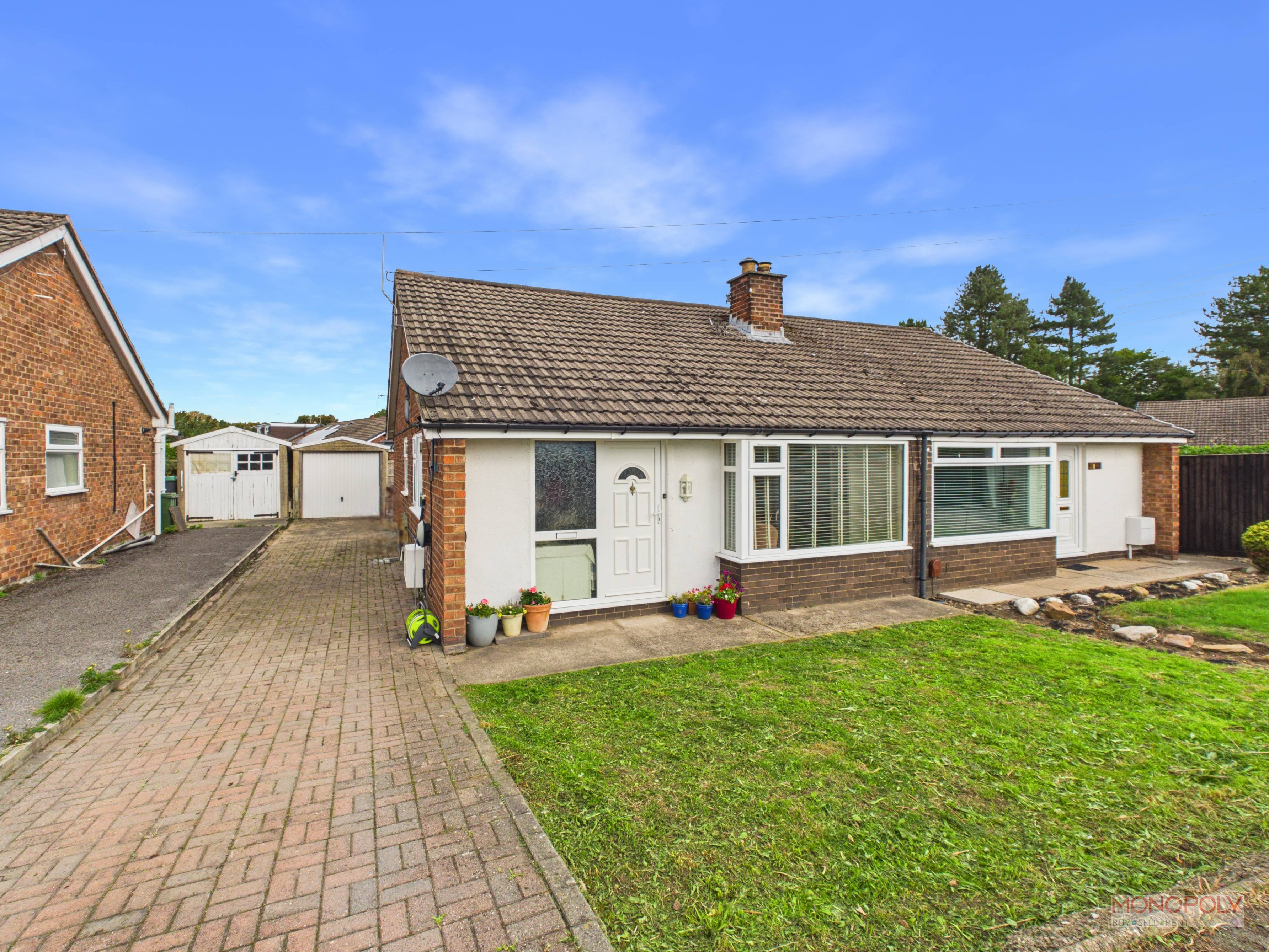 Winchester Way, Gresford, LL12
