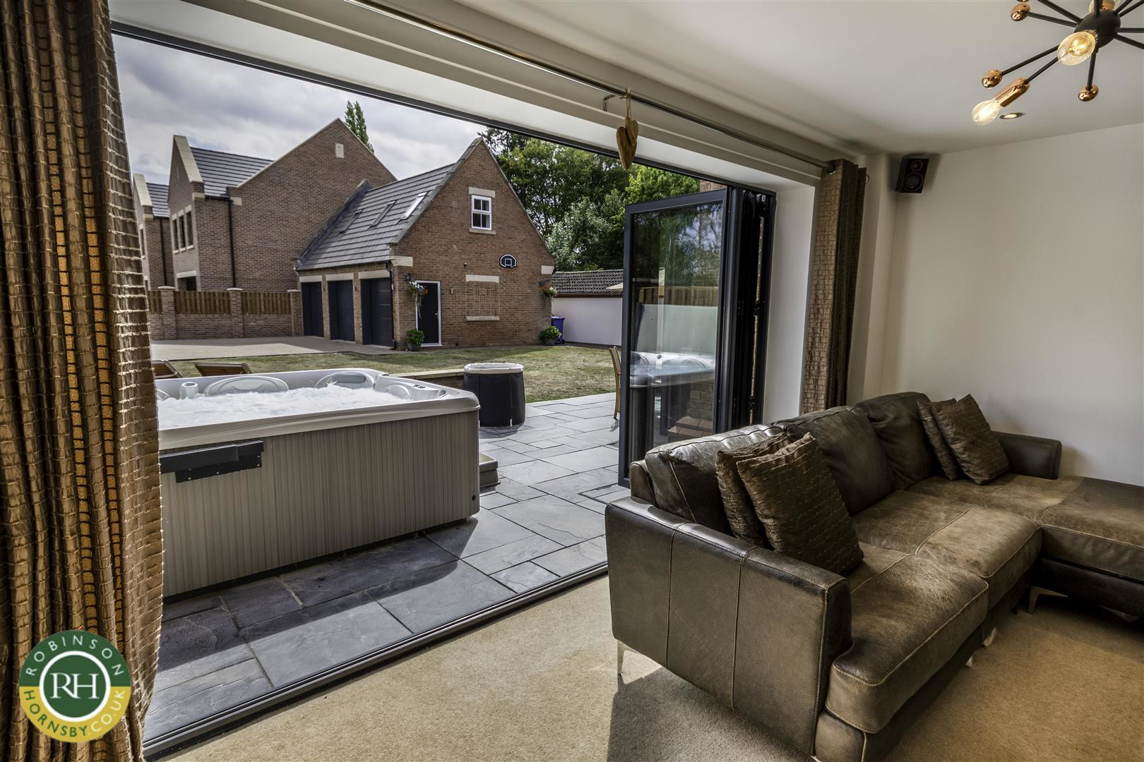 Thorne Road, Doncaster, photo 34
