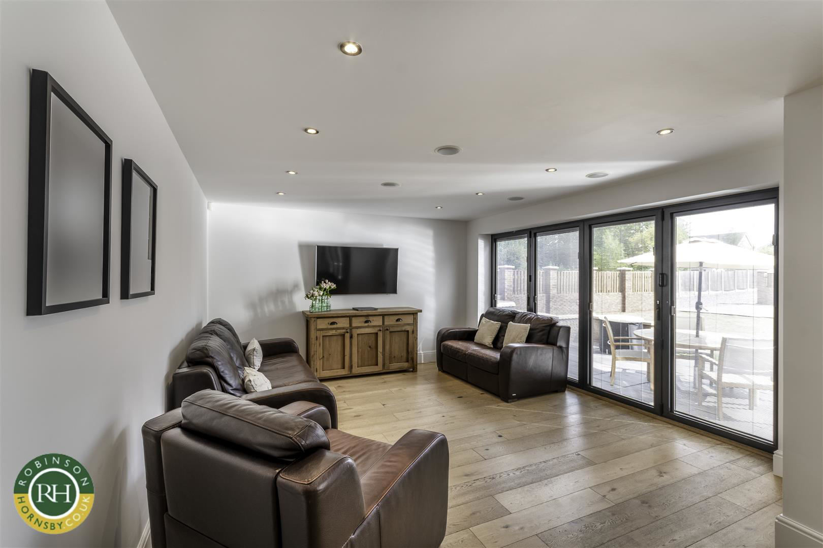 Thorne Road, Doncaster, photo 31