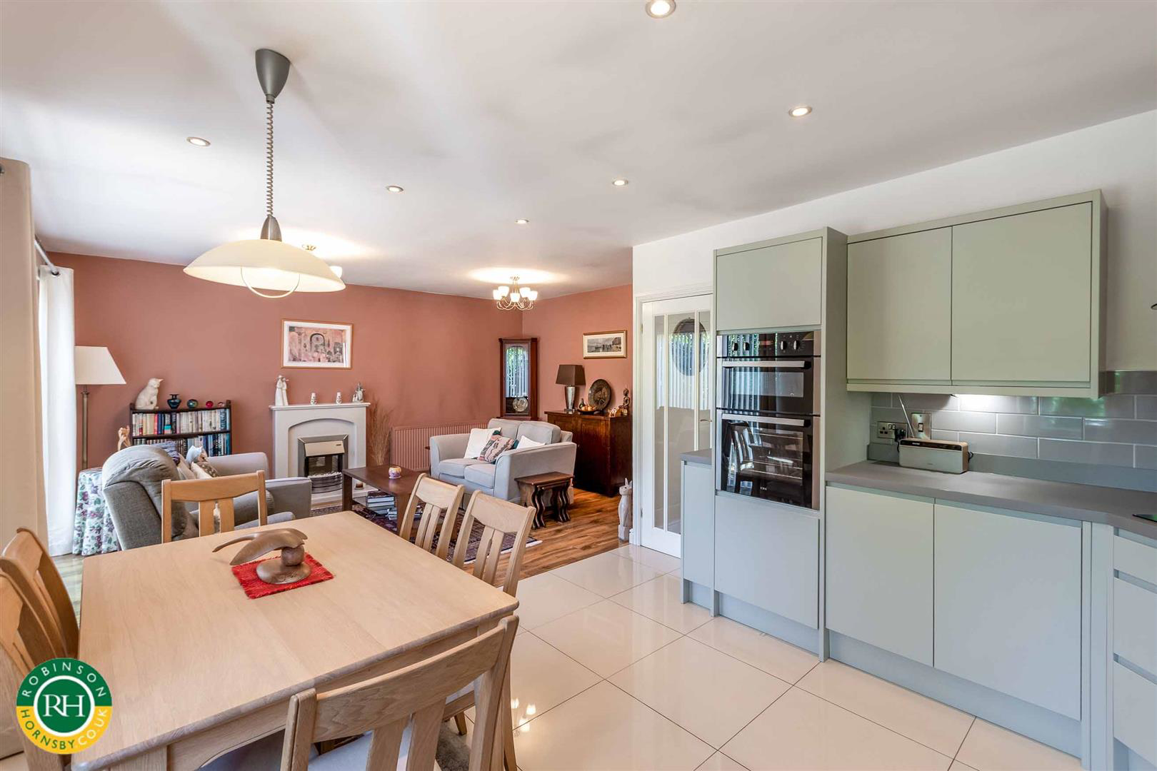 Lindrick Close, Doncaster, photo 4