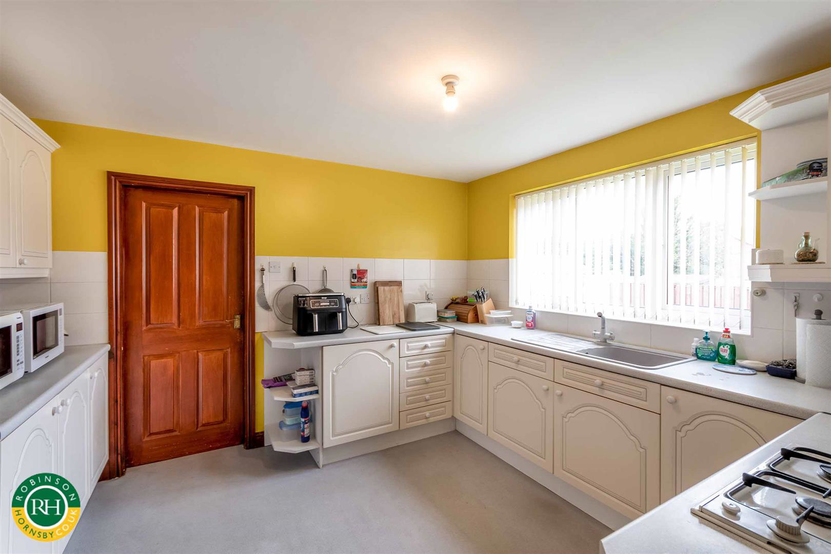 Parkway, Adwick-Le-Street, Doncaster, photo 7