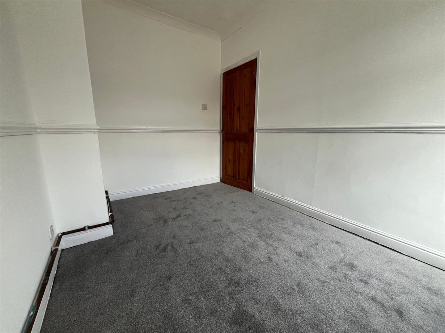 Beech Grove, Bentley, photo 10