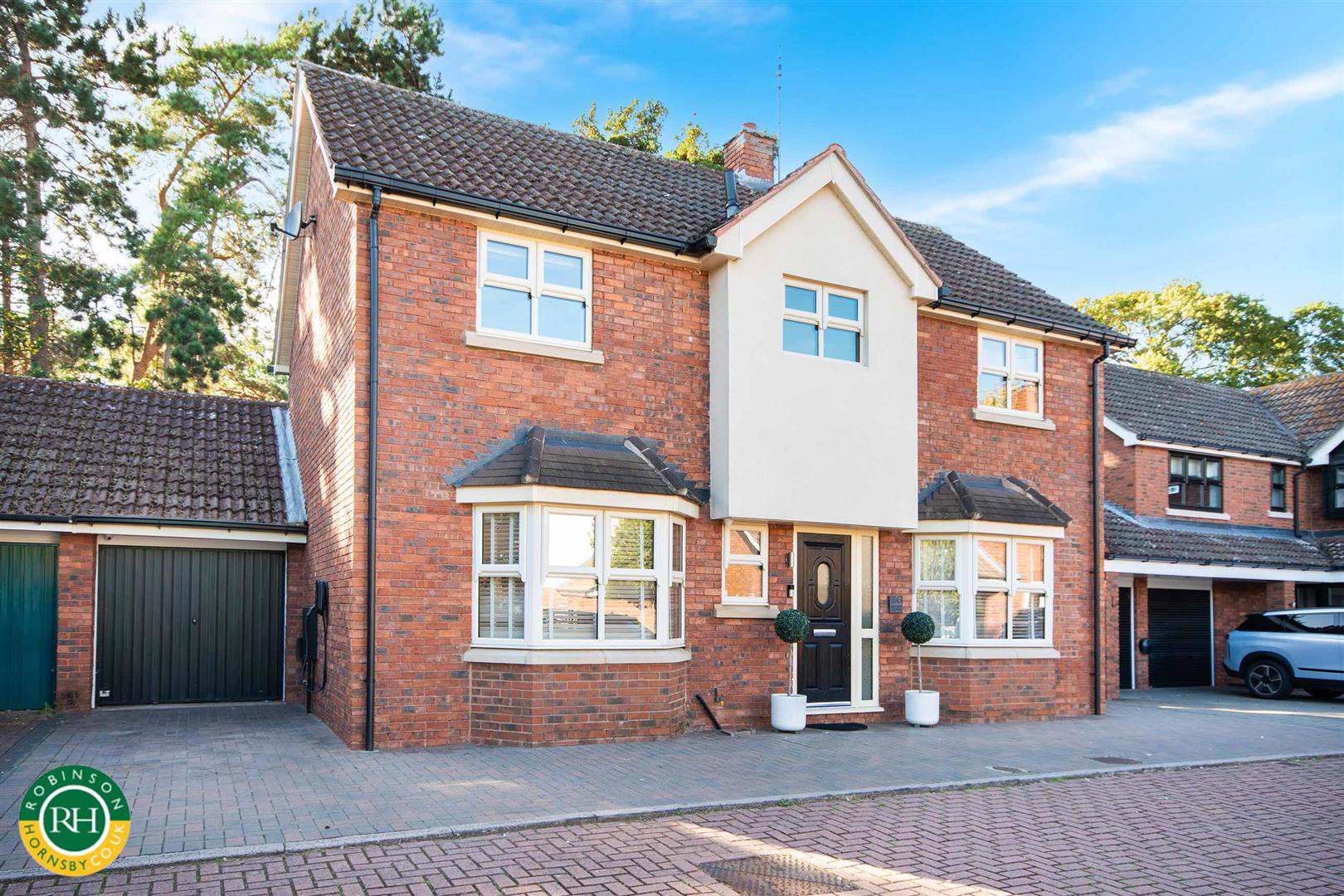 Airedale Avenue