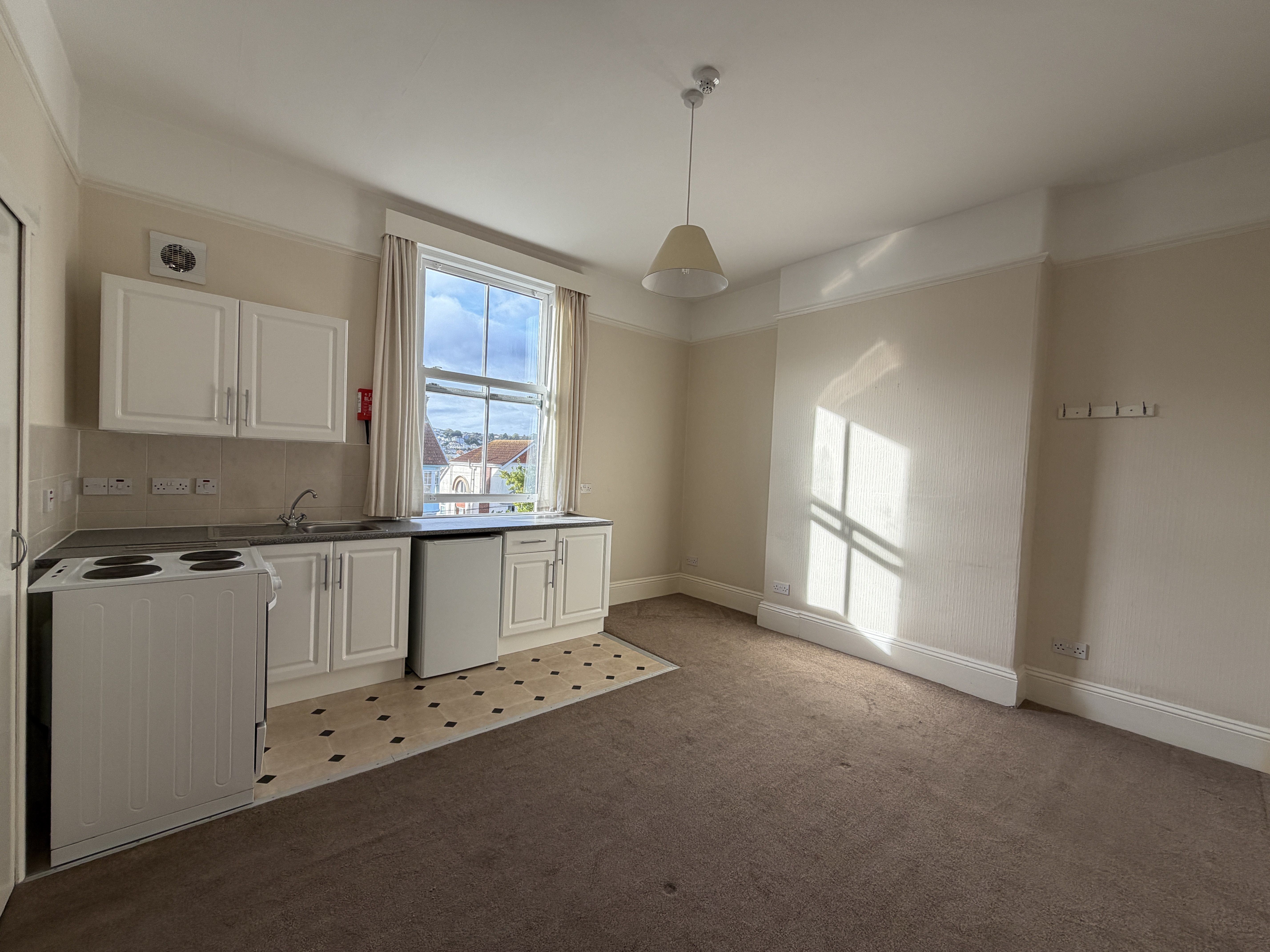 Broadshades Apartments, 9 Saint Andrews Road, Paignton, photo 6
