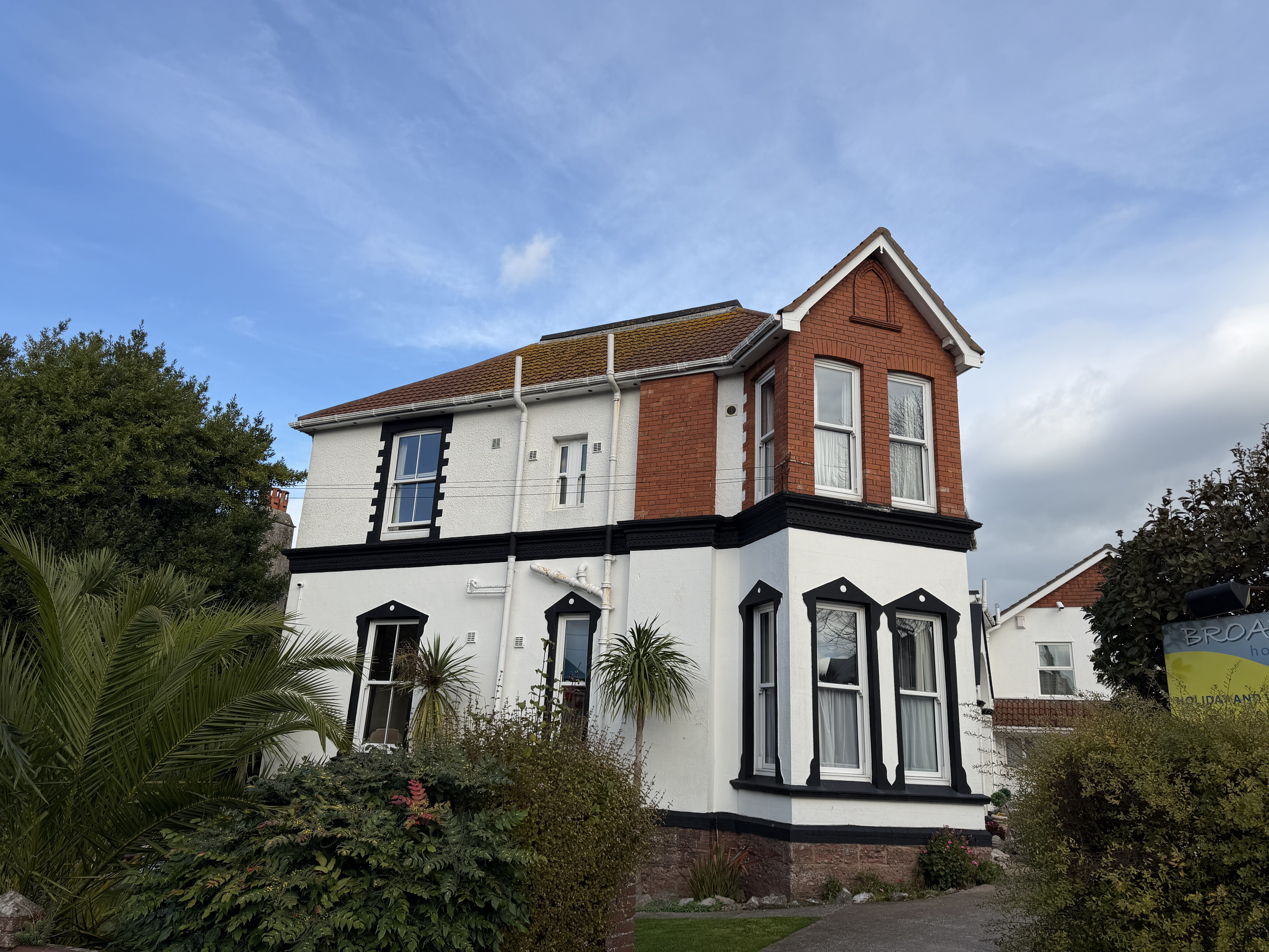 Broadshades Apartments, 9 Saint Andrews Road, Paignton