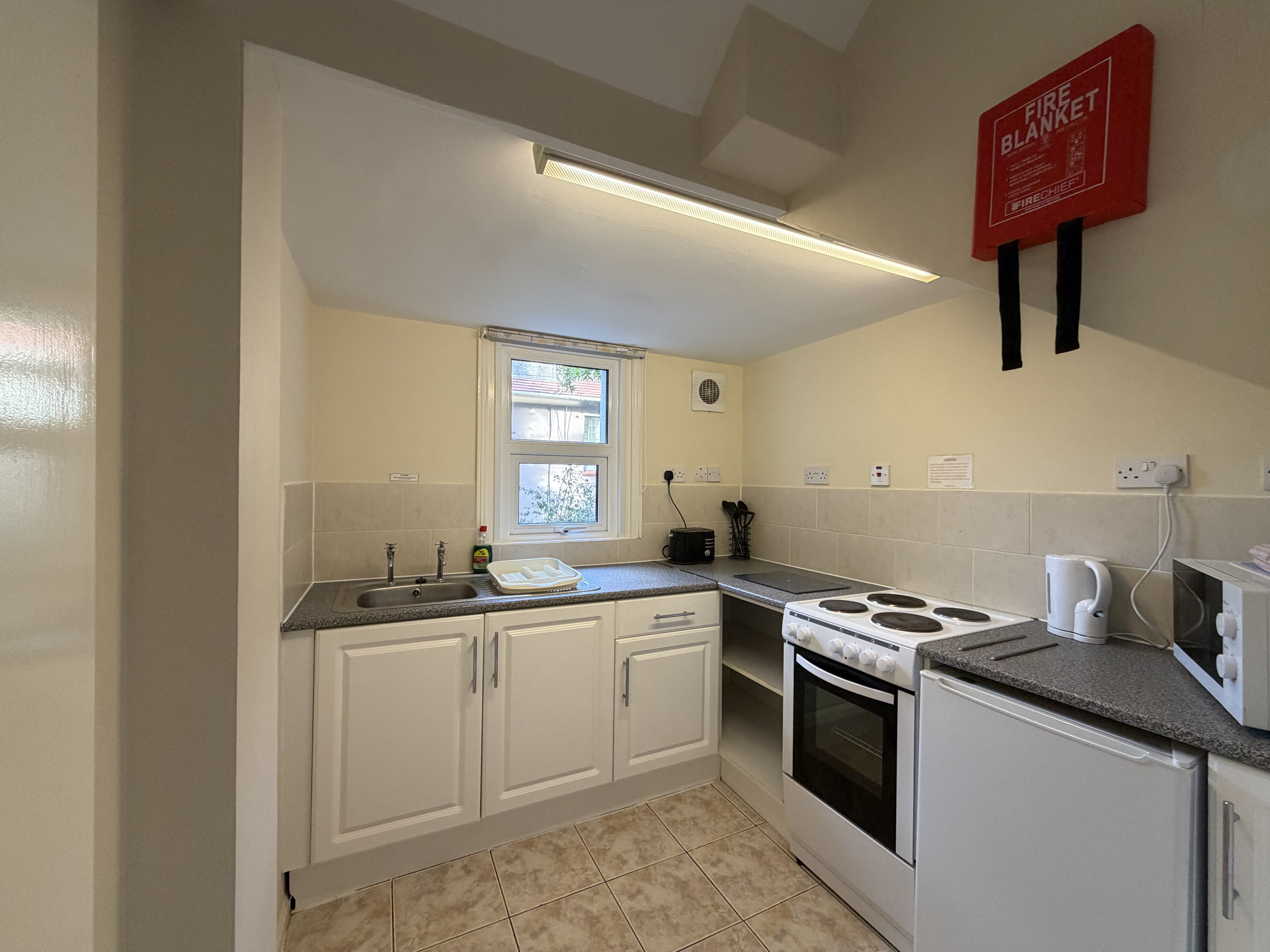 Broadshades Apartments, 9 Saint Andrews Road, Paignton, photo 5