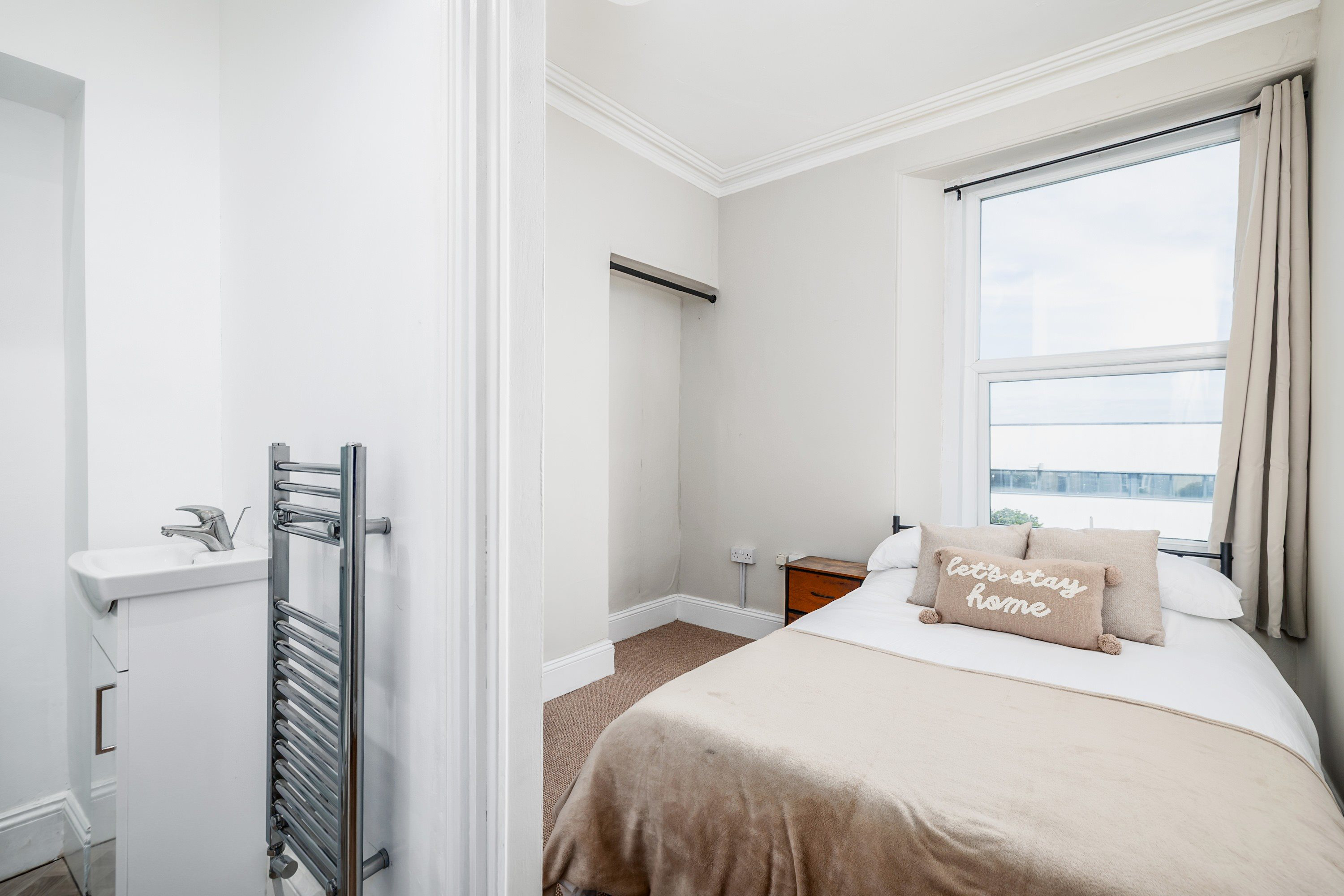 10 Cheltenham Place, Mutley, Plymouth