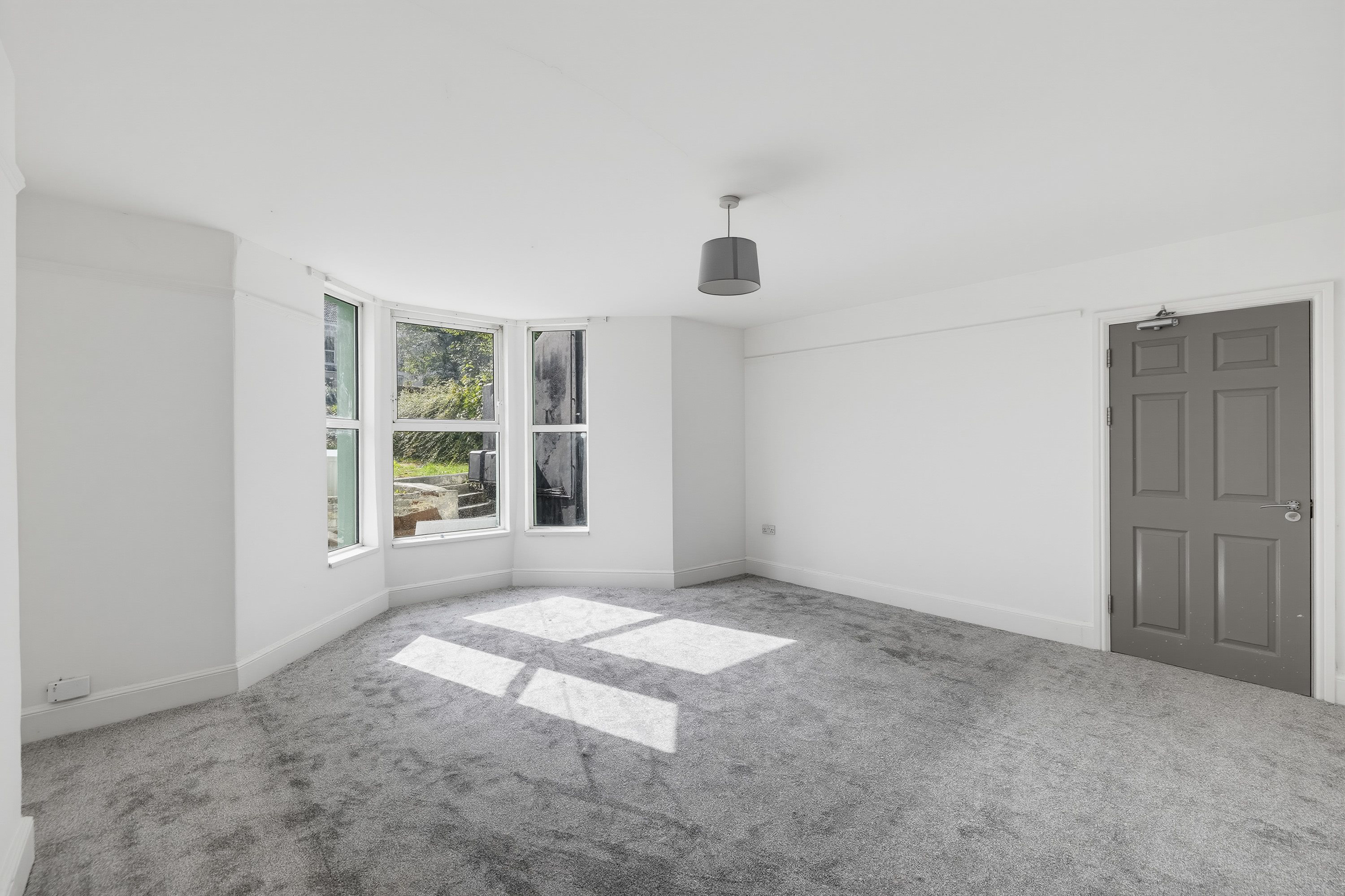 Alexandra Road, photo 3