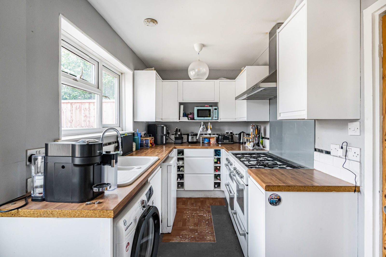 Fullers Avenue, Surbiton, Kingston upon Thames, Greater London, KT6, photo 4