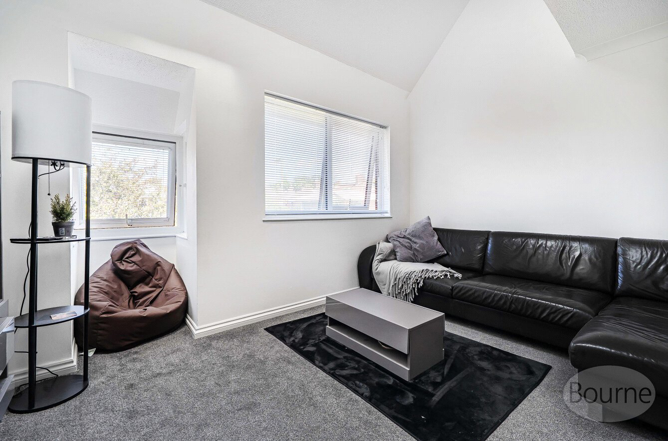 Meon Close, Petersfield, Hampshire, GU32, photo 5