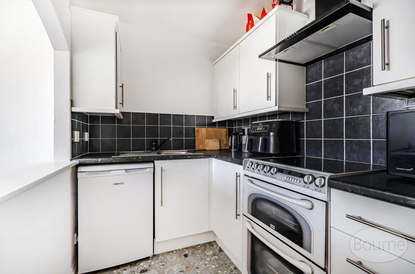 Meon Close, Petersfield, Hampshire, GU32, photo 3