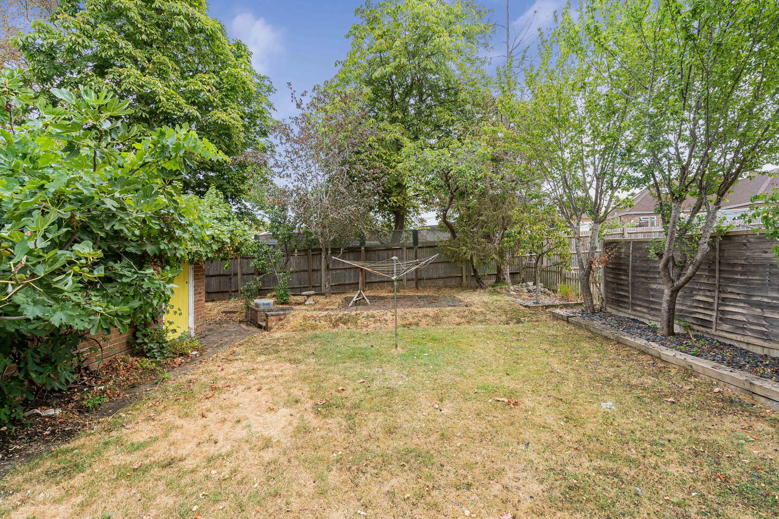 Orchard Close, Normandy, Guildford, Surrey, GU3, photo 17