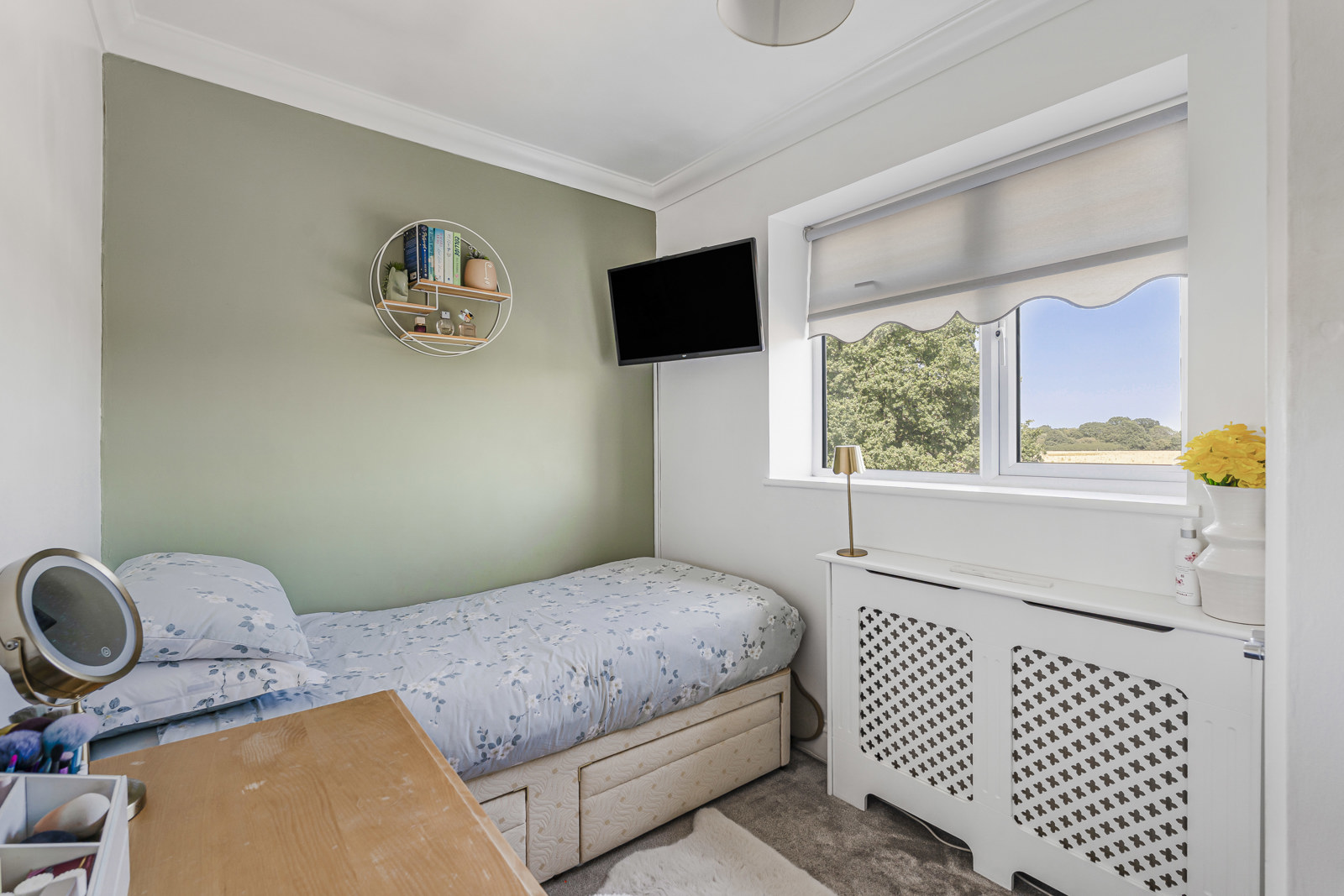 Walden Cottages, Normandy, Surrey, GU3, photo 9