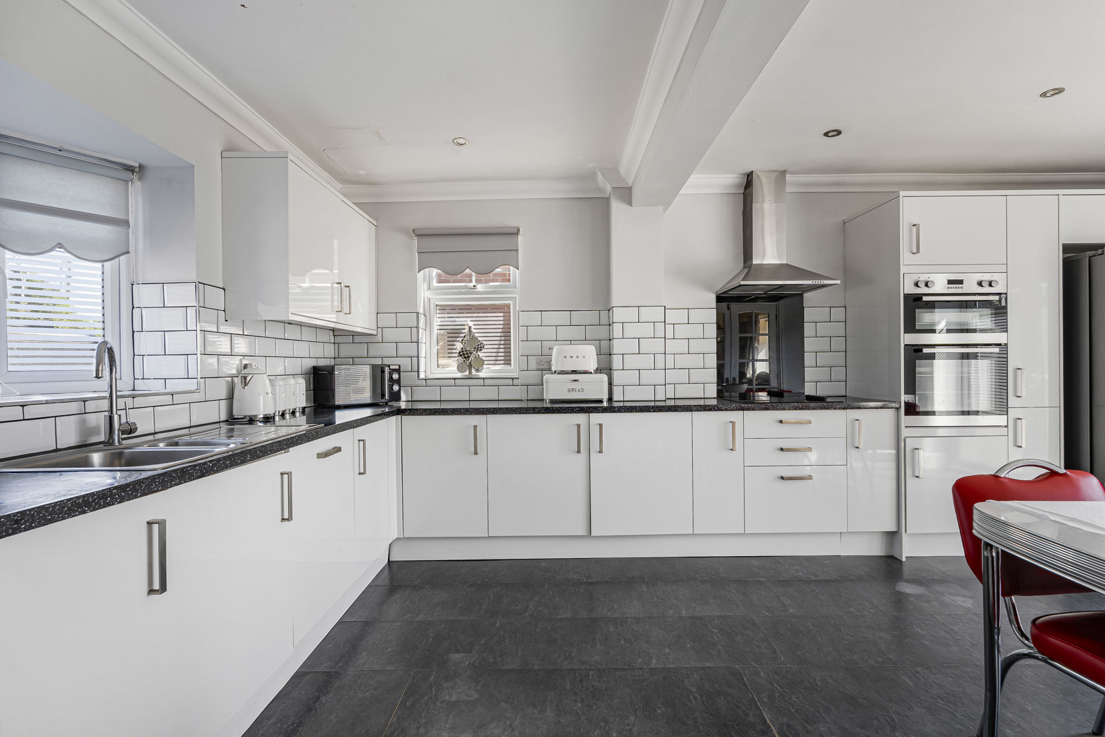 Walden Cottages, Normandy, Surrey, GU3, photo 4