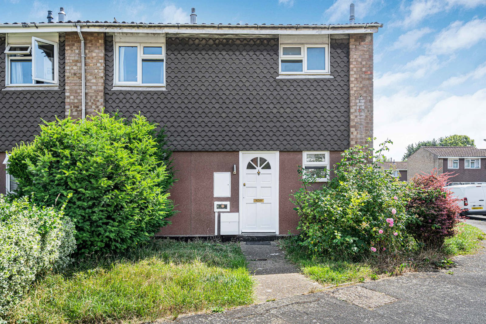Rowan Close, Guildford, Surrey, GU1