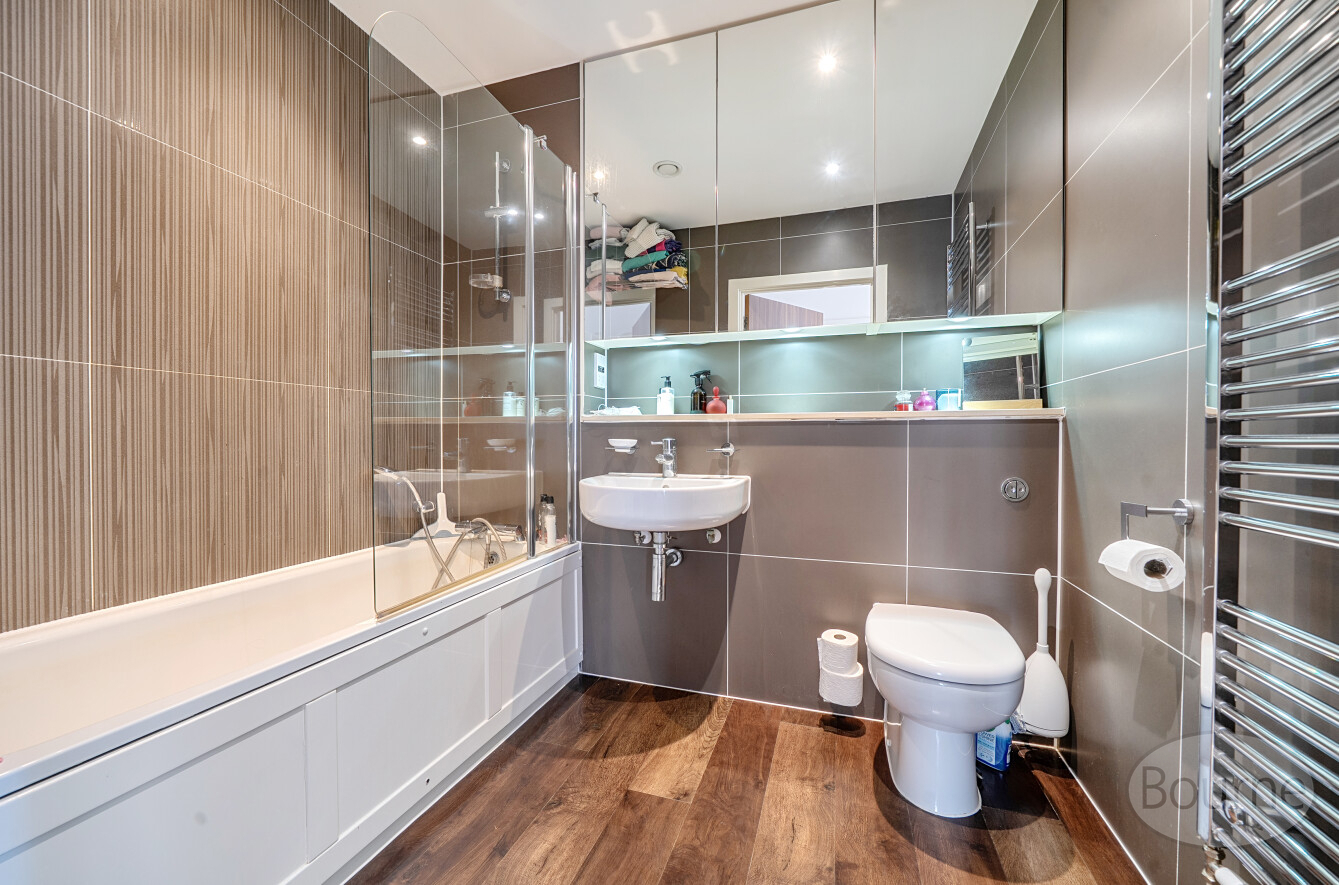 Uplands Road, Boxgrove Gardens, Guildford, GU1, photo 15