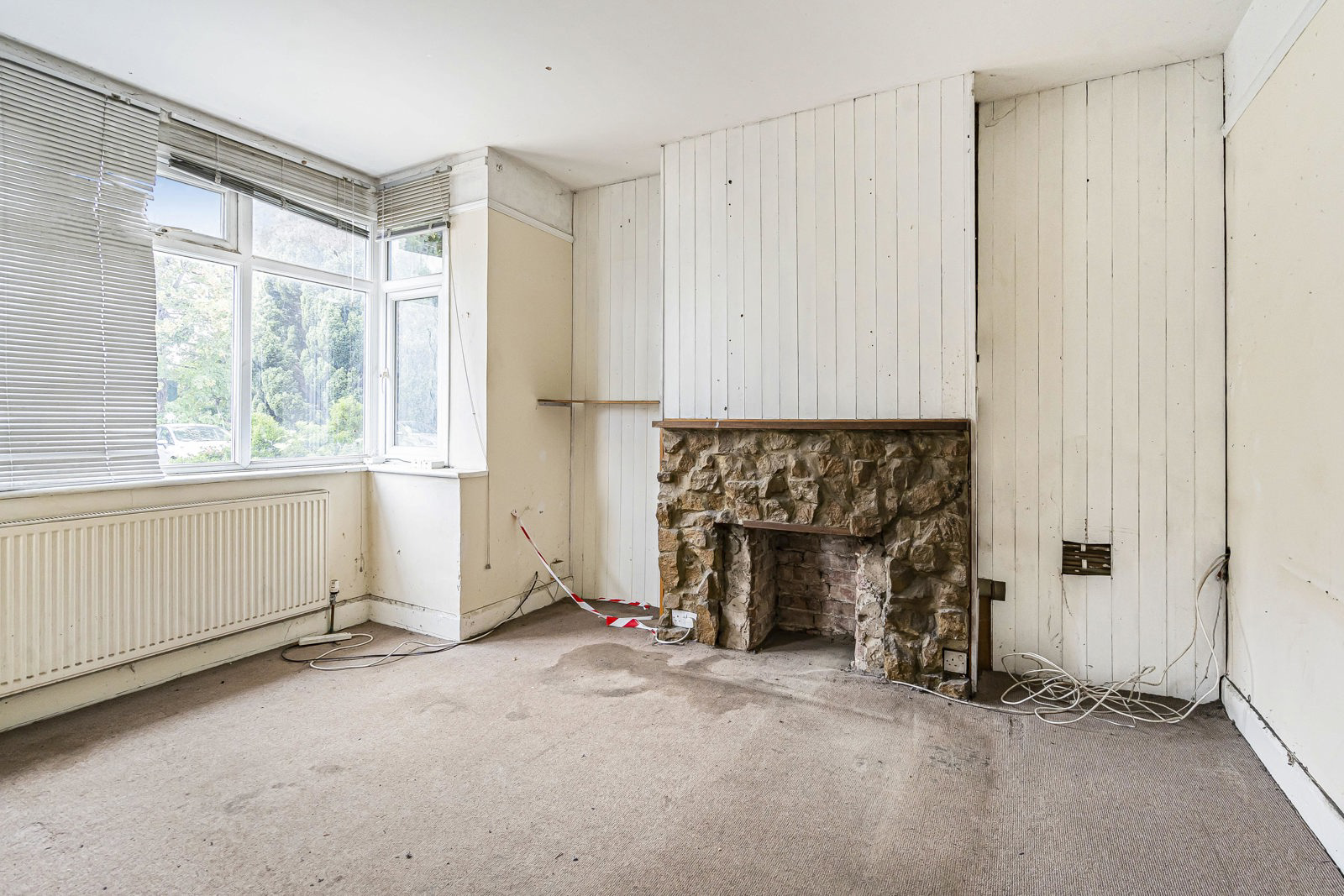 Woking Road, Guildford, Surrey, GU1, photo 2