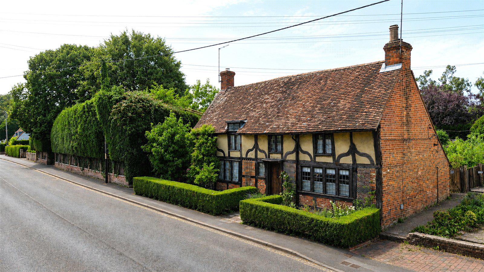 London Road, Holybourne, Alton, Hampshire, GU34