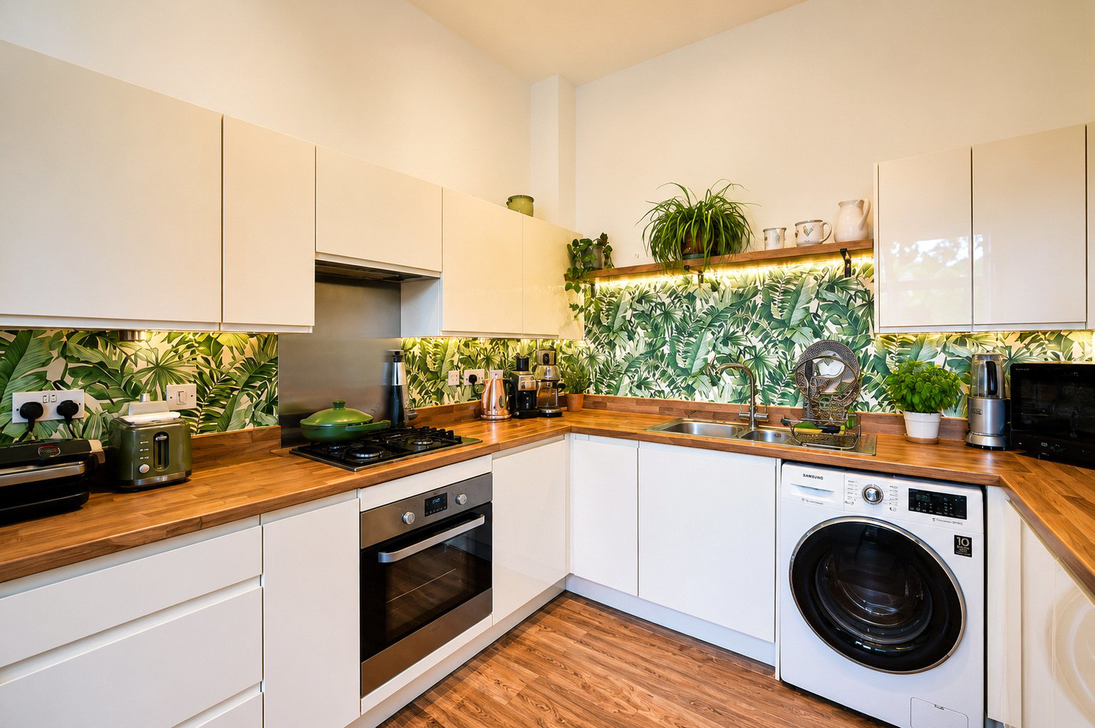 Walnut Tree Close, Guildford, Surrey, GU1, photo 5