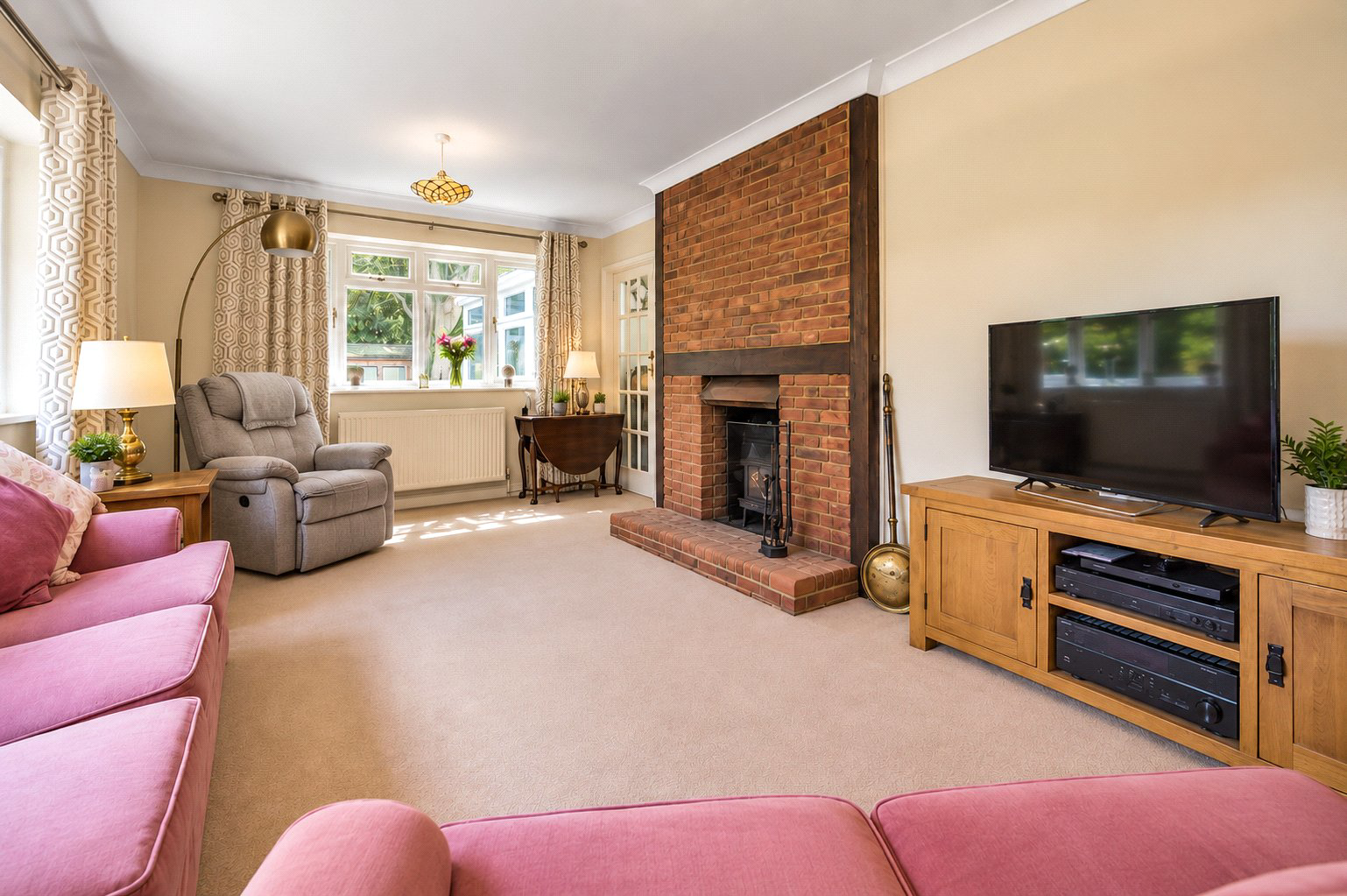 Grosvenor Road, Medstead, Hampshire, GU34, photo 2