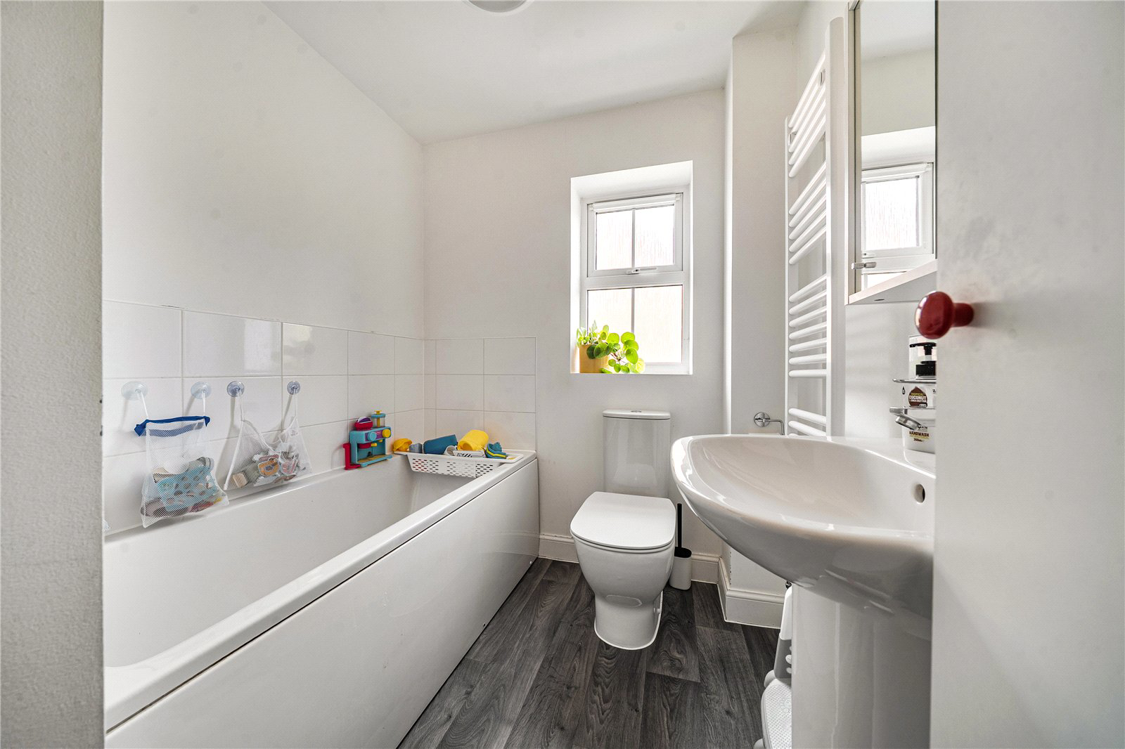 Blackburne Way, Tongham, Farnham, Surrey, GU10, photo 7