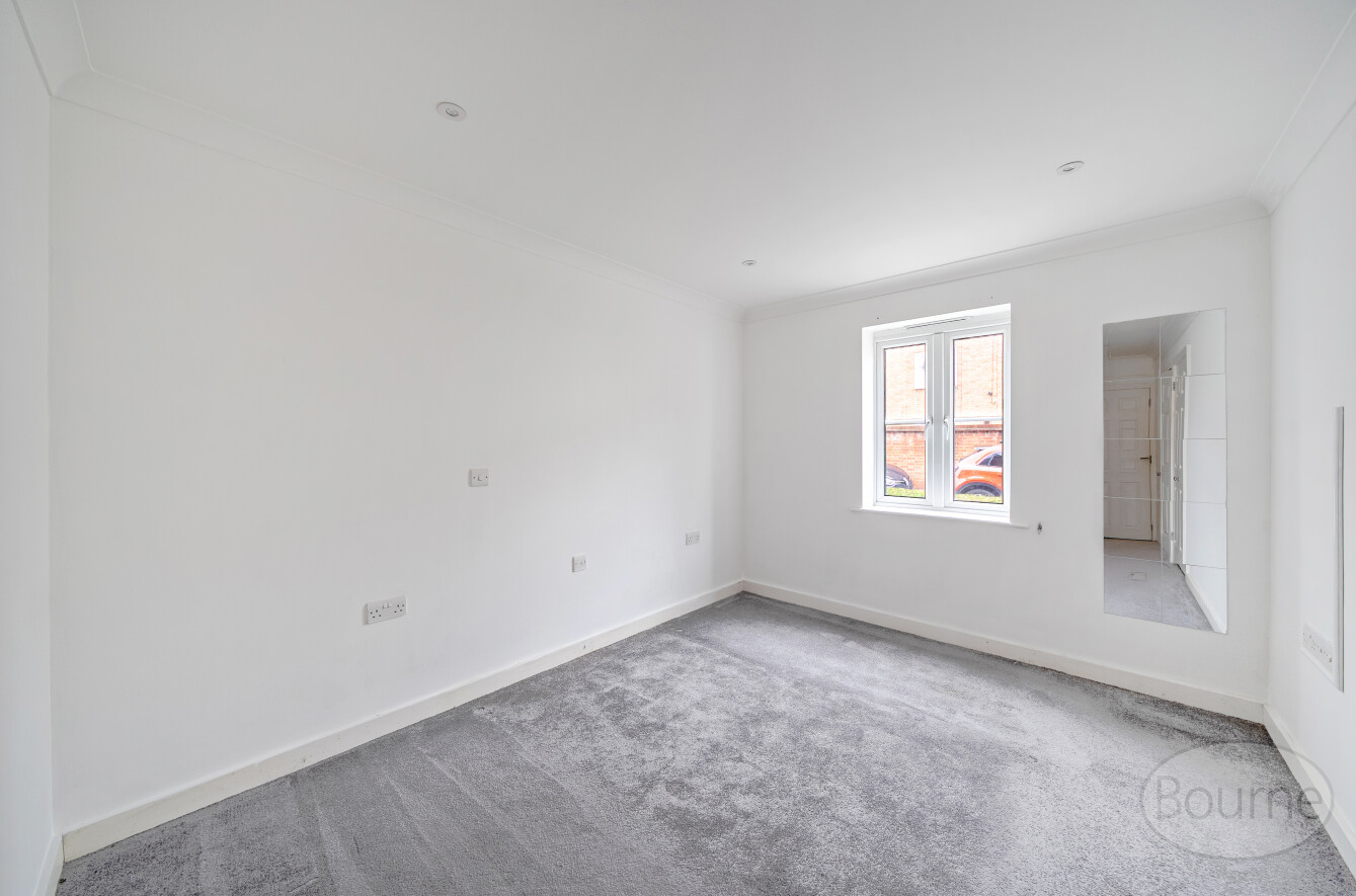 Trafalgar Court, Cobham, Surrey, KT11, photo 8