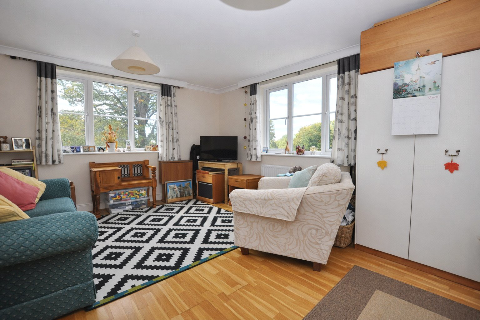 Kings Road, Shalford, Guildford, Surrey, GU4, photo 2