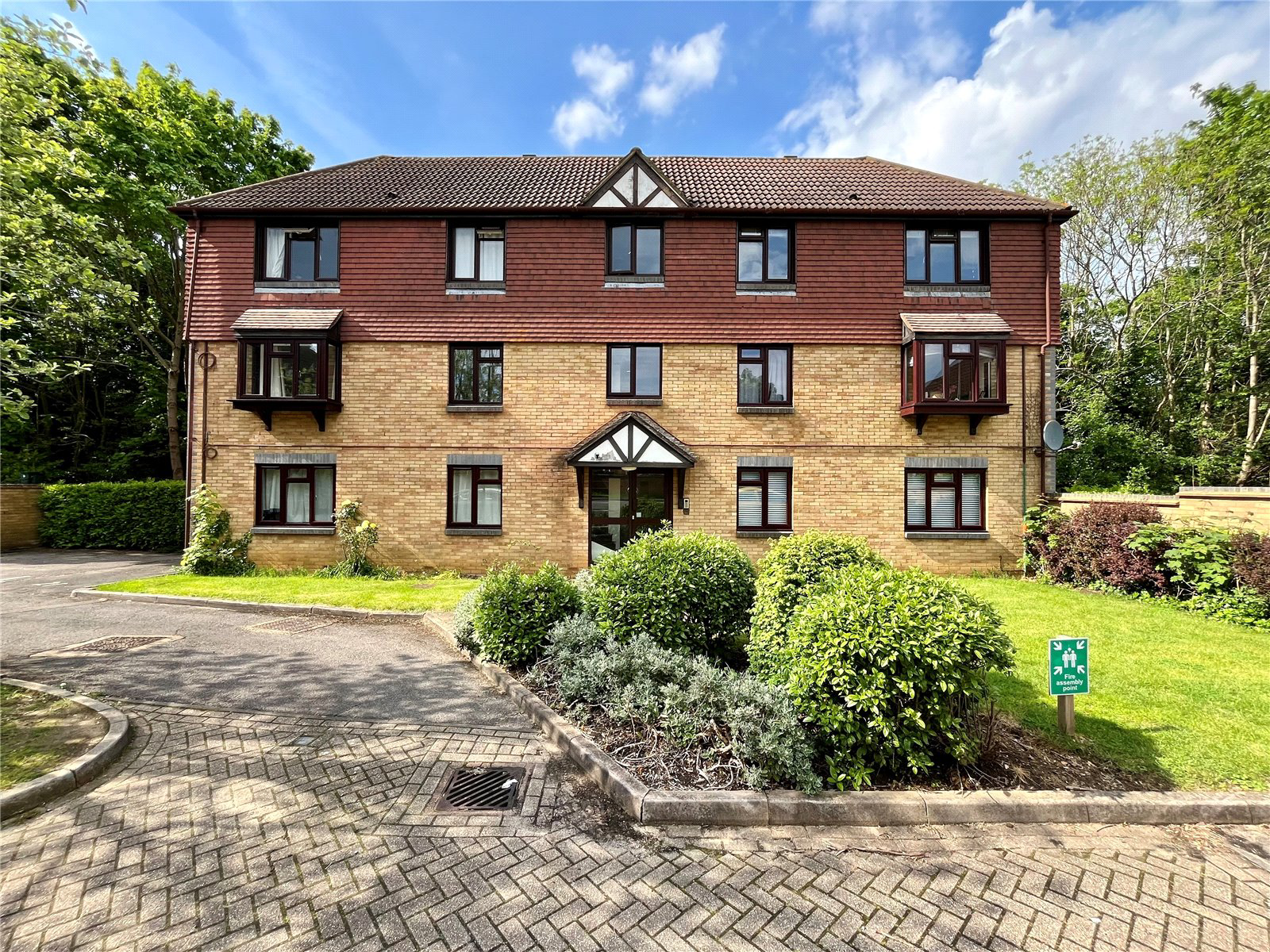 Ladygrove Drive, Guildford, Surrey, GU4, photo 8