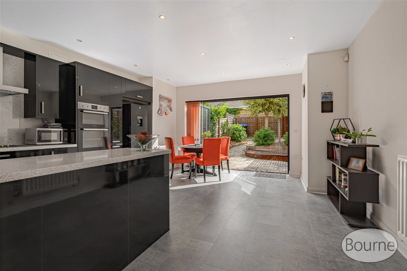 Florence Way, Knaphill, Woking, Surrey, GU21, photo 2