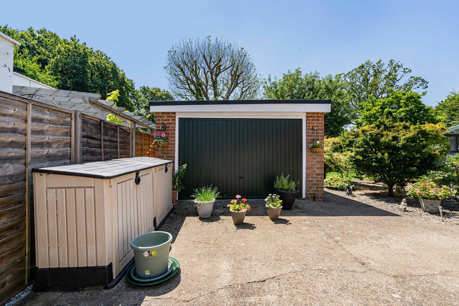 Downsview Close, Downside, Cobham, Surrey, KT11, photo 12