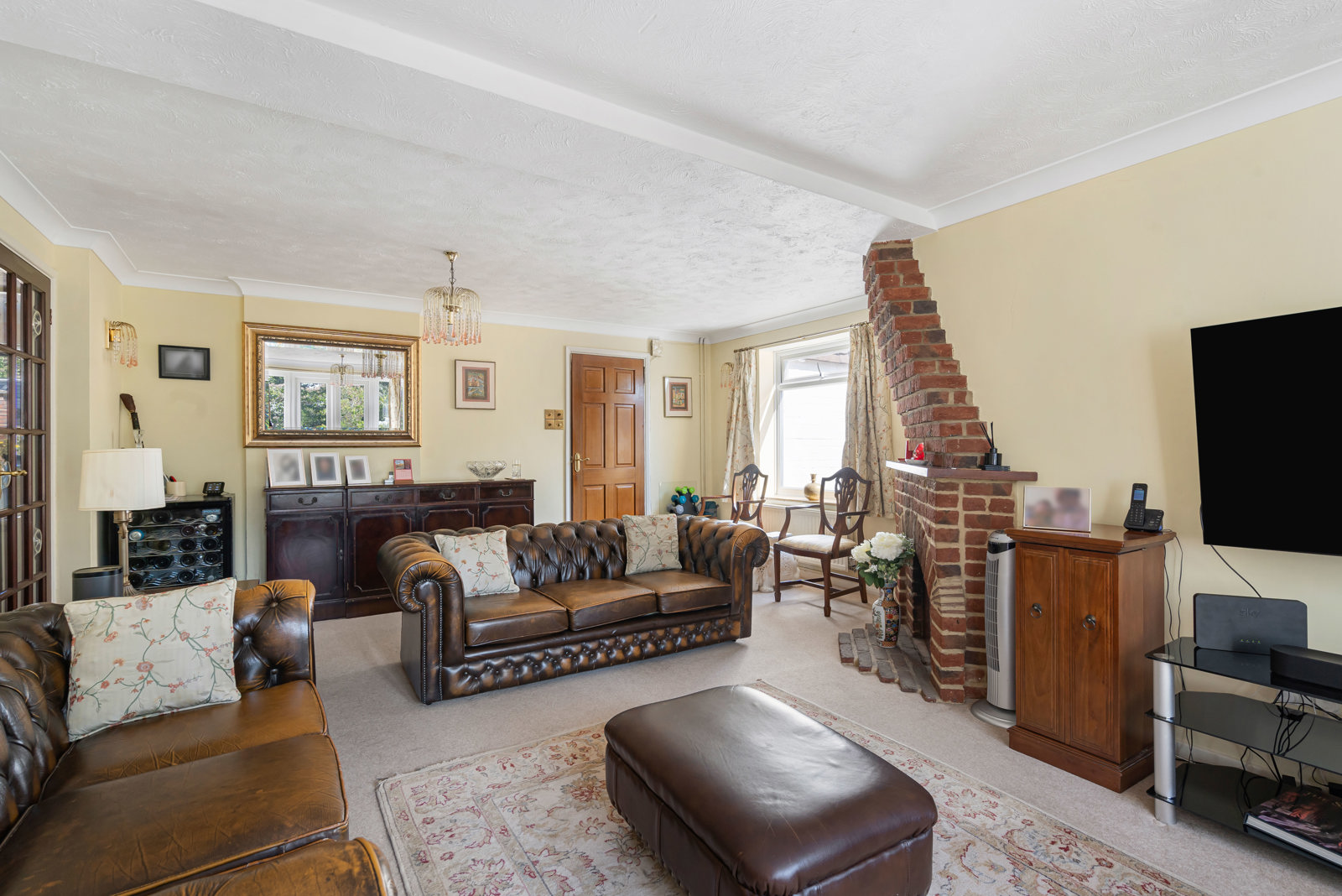 Santina Close, Farnham, Surrey, GU9, photo 5