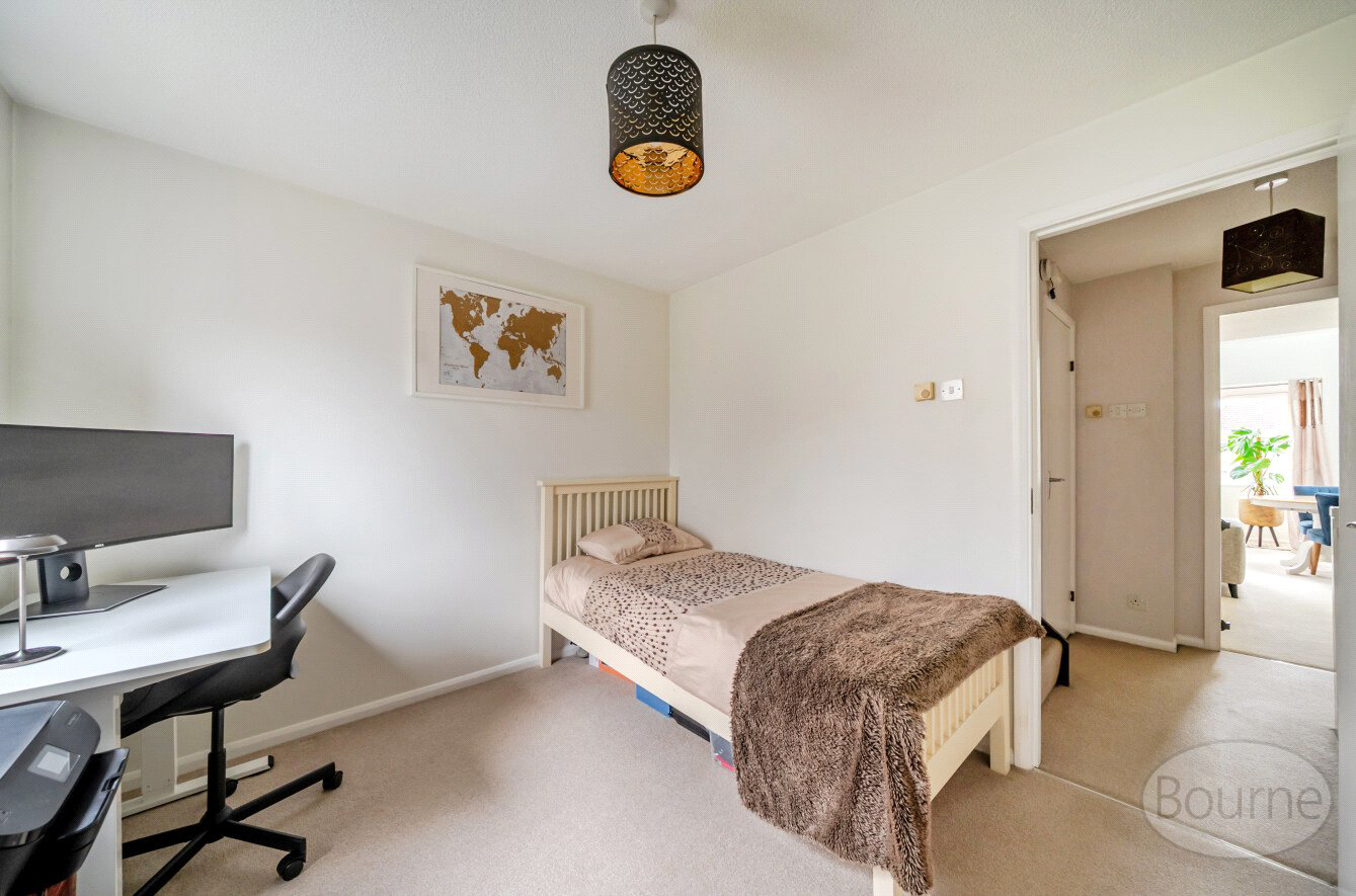 Tolvaddon Close, Goldsworth Park, Woking, Surrey, GU21, photo 19