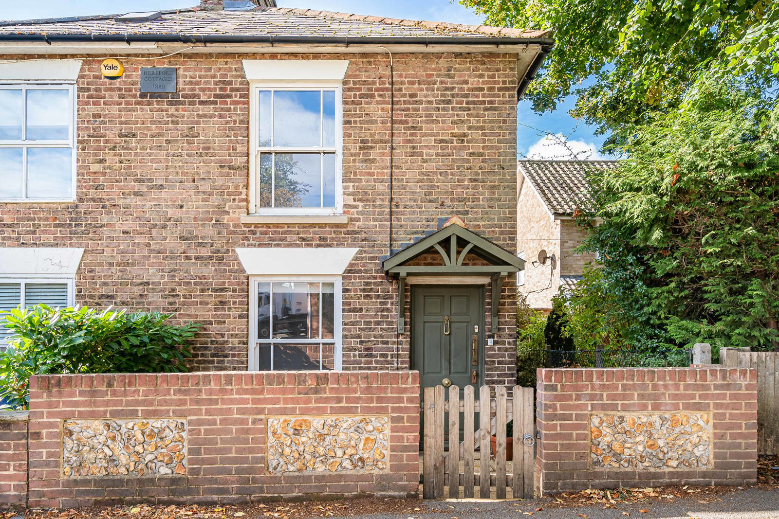Upper Hale Road, Farnham, Surrey, GU9