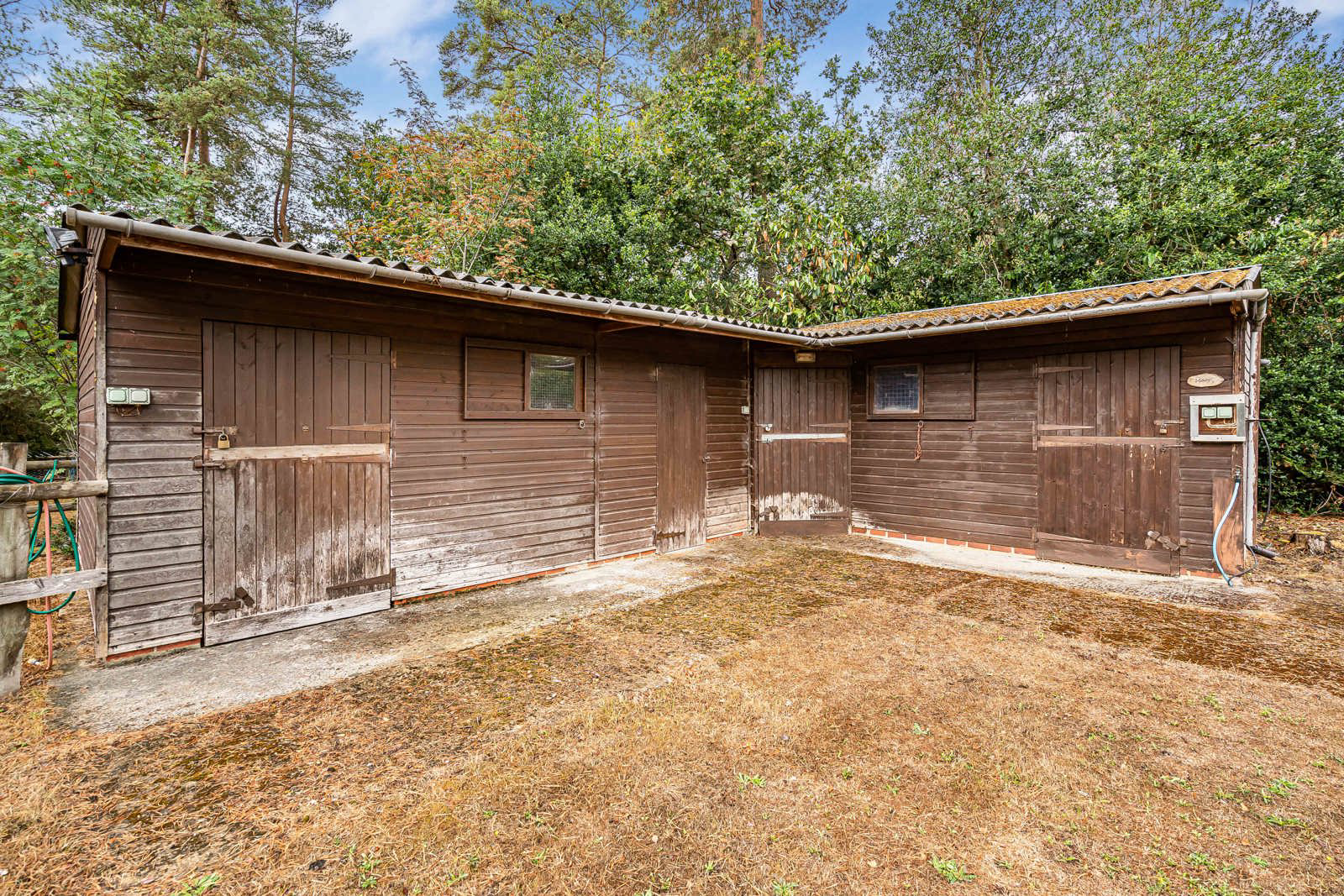 Sandy Lane, Rushmoor, Farnham, Surrey, GU10, photo 19