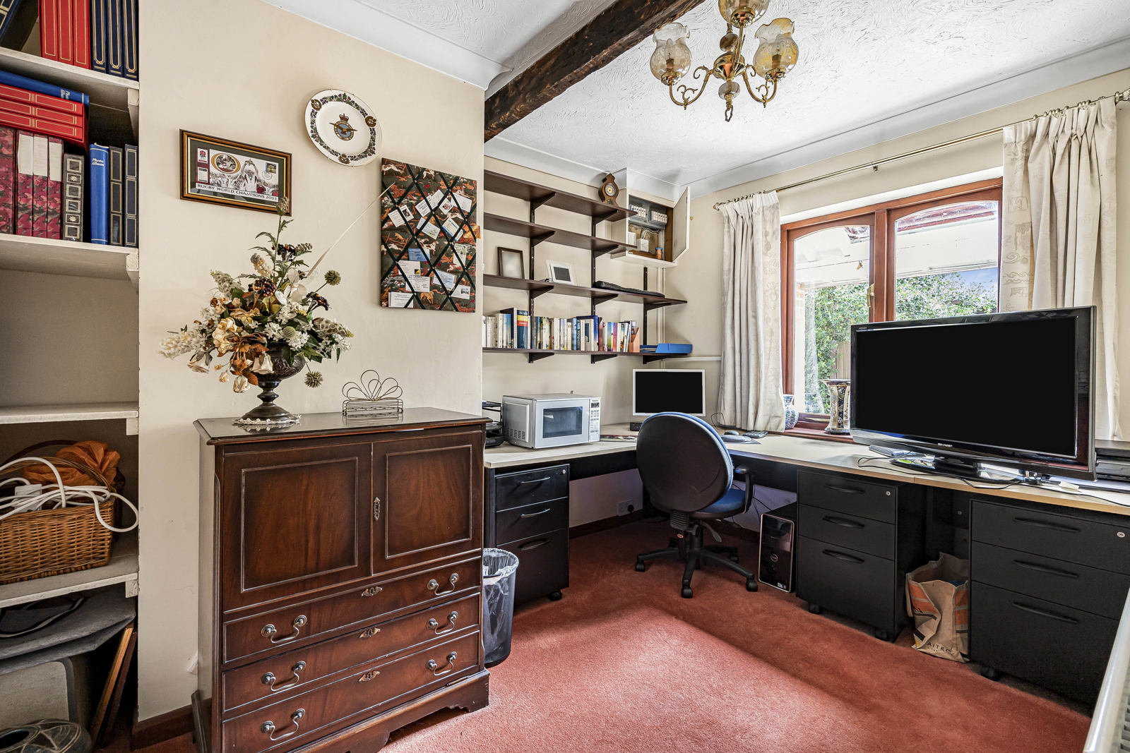 Sandy Lane, Rushmoor, Farnham, Surrey, GU10, photo 10