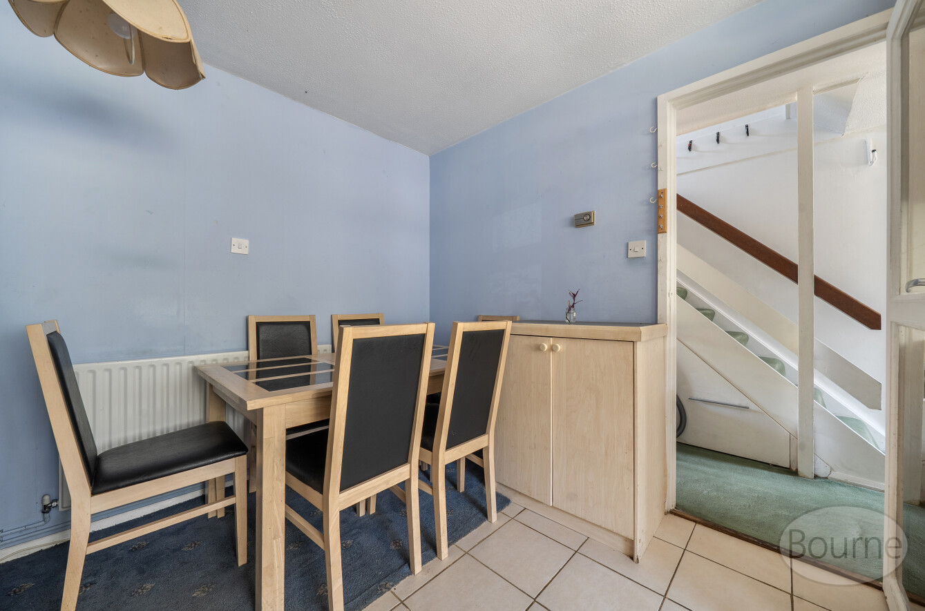Park Barn Drive, Guildford, Surrey, GU2, photo 8