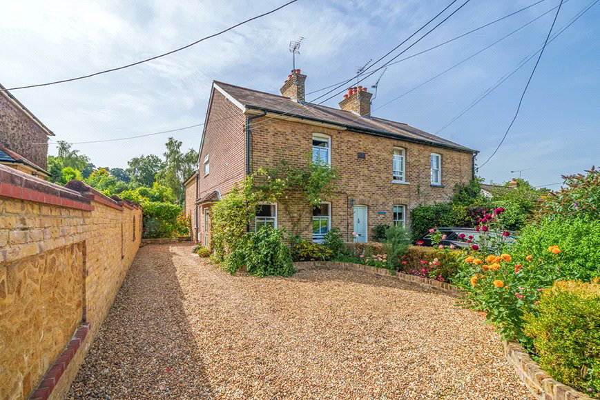 Sands Road, The Sands, Farnham, Surrey, GU10