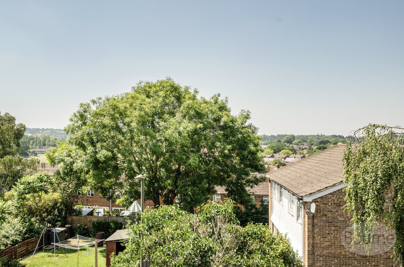 Park Barn Drive, Guildford, Surrey, GU2, photo 15