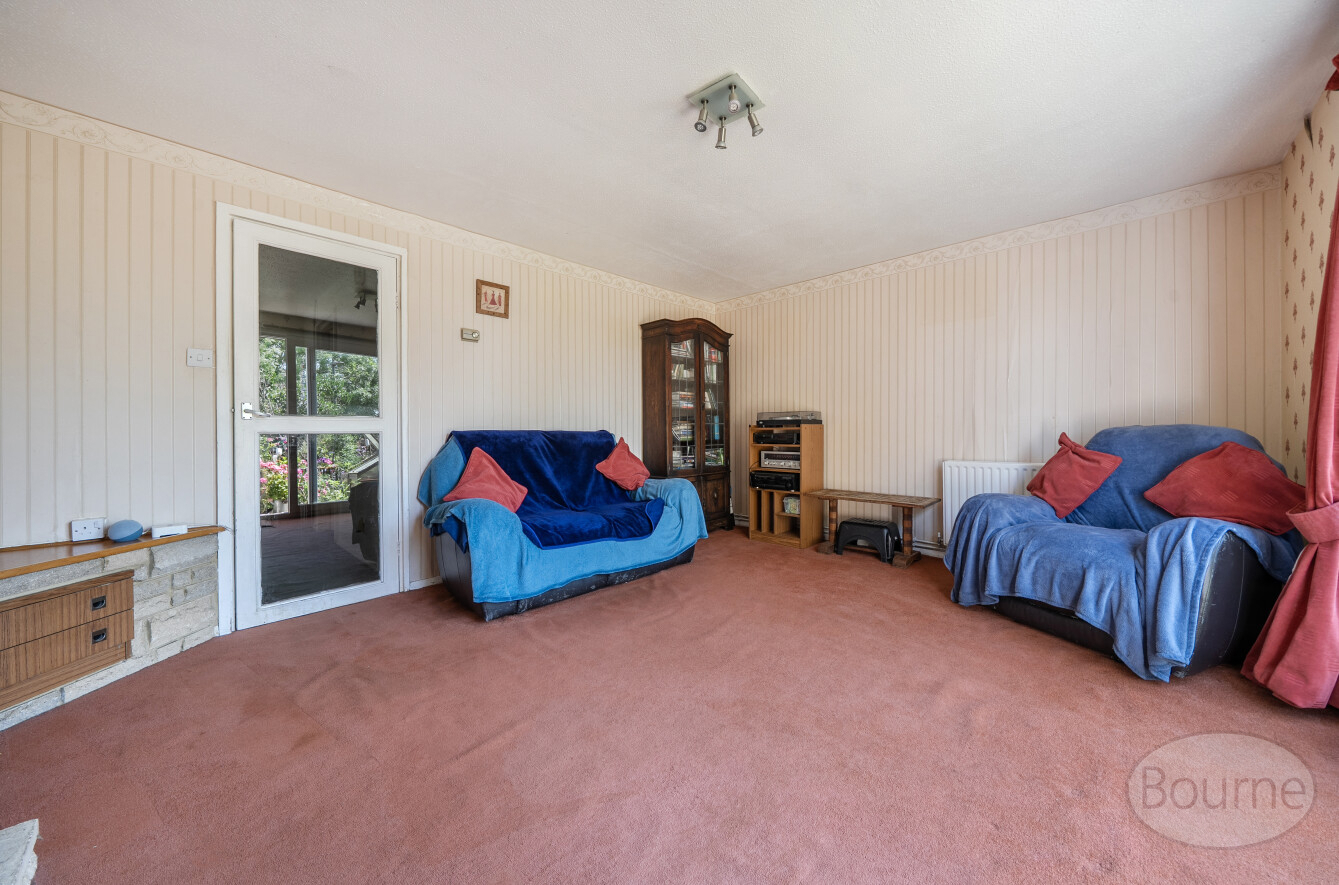 Park Barn Drive, Guildford, Surrey, GU2, photo 4
