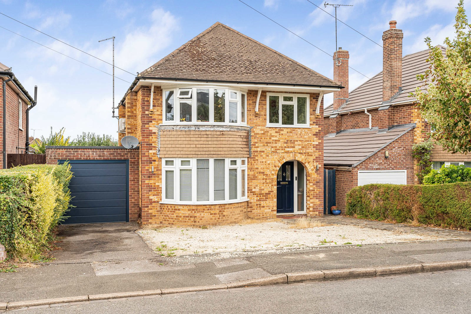 Grove End Road, Farnham, Surrey, GU9