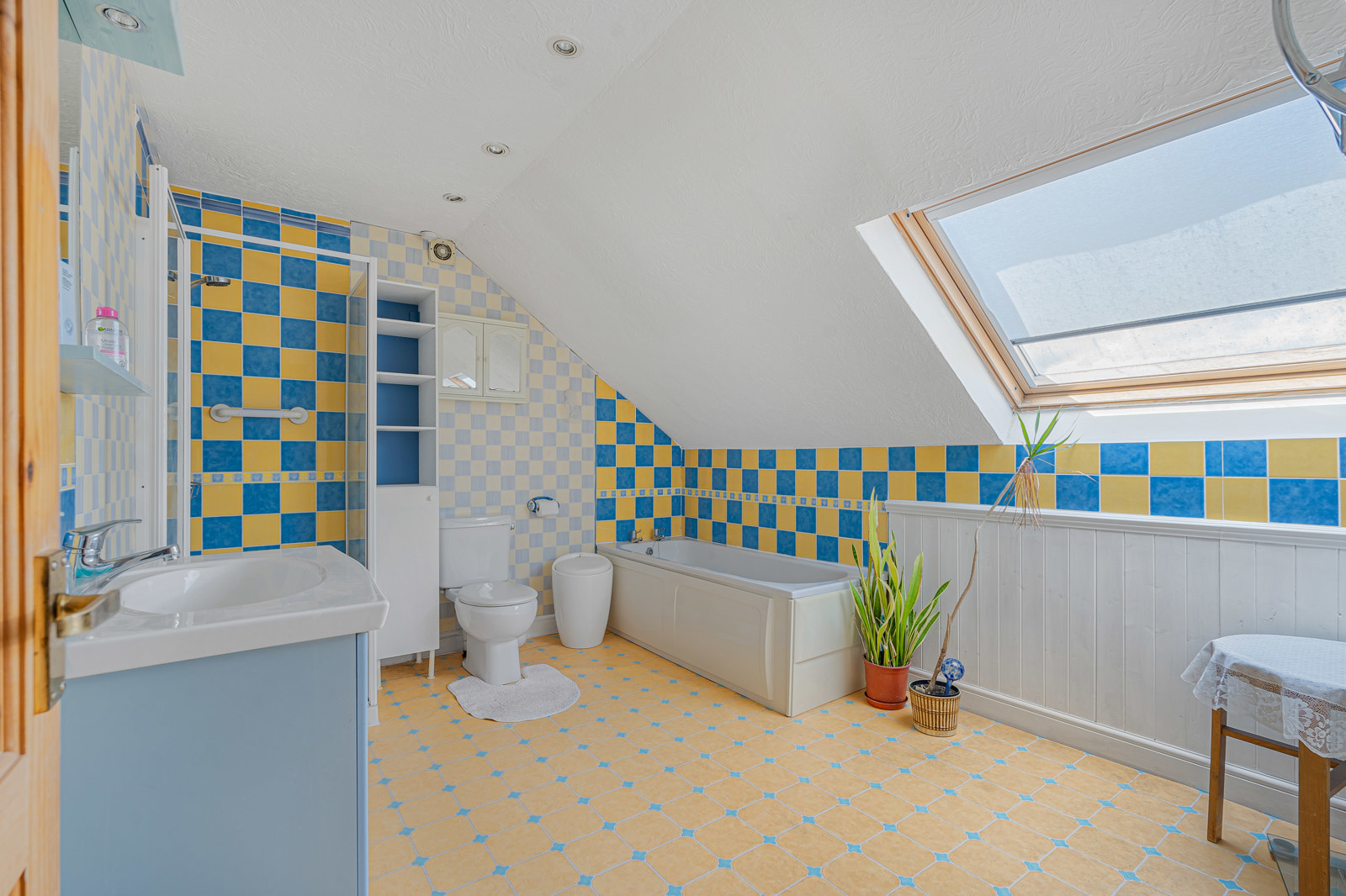 Blackberry Lane, Four Marks, Alton, Hampshire, GU34, photo 11