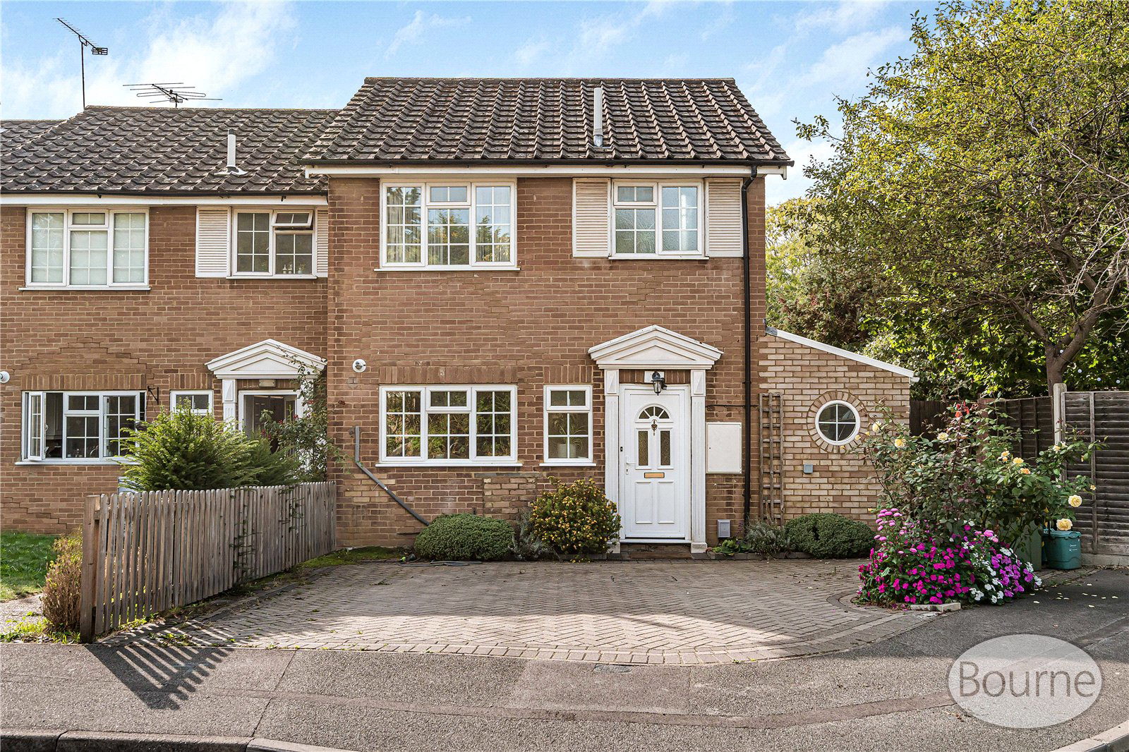 Regalfield Close, Guildford, Surrey, GU2