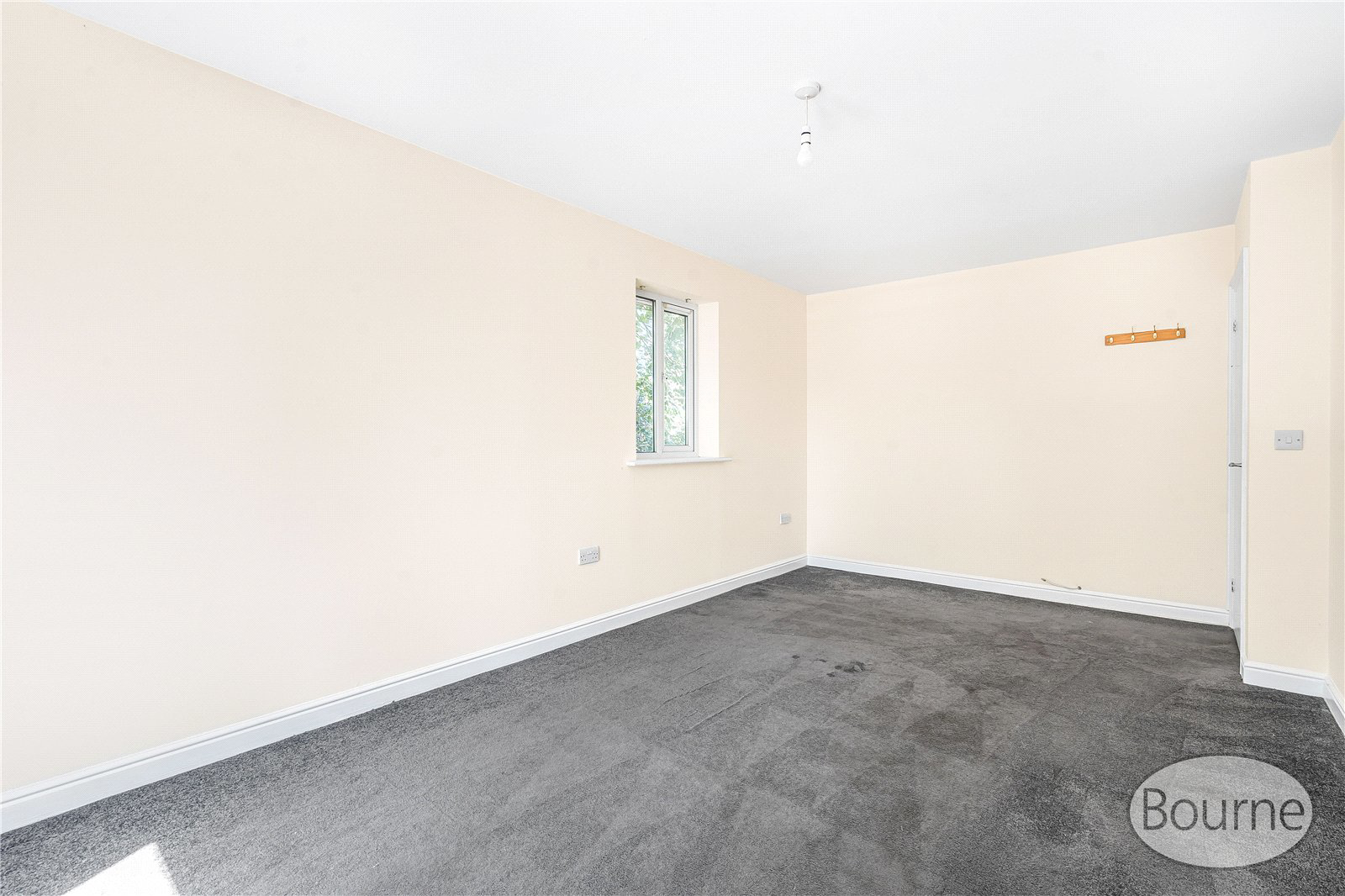 Woodlands Close, Guildford, Surrey, GU1, photo 3