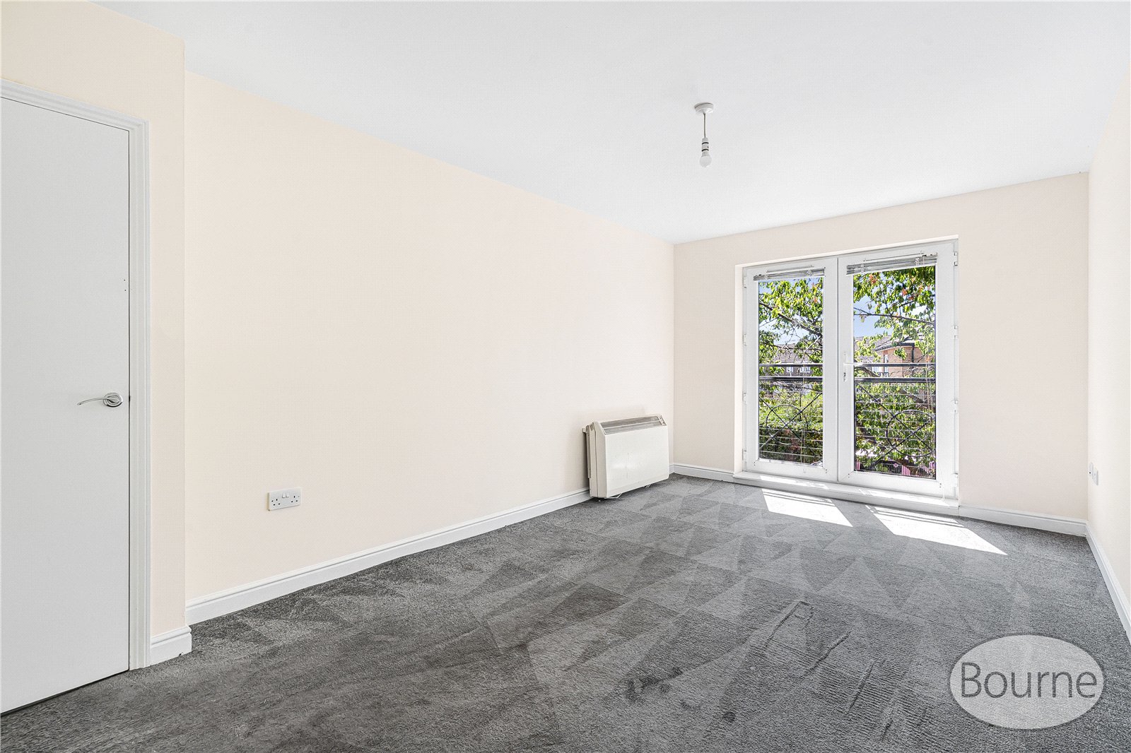 Woodlands Close, Guildford, Surrey, GU1, photo 13