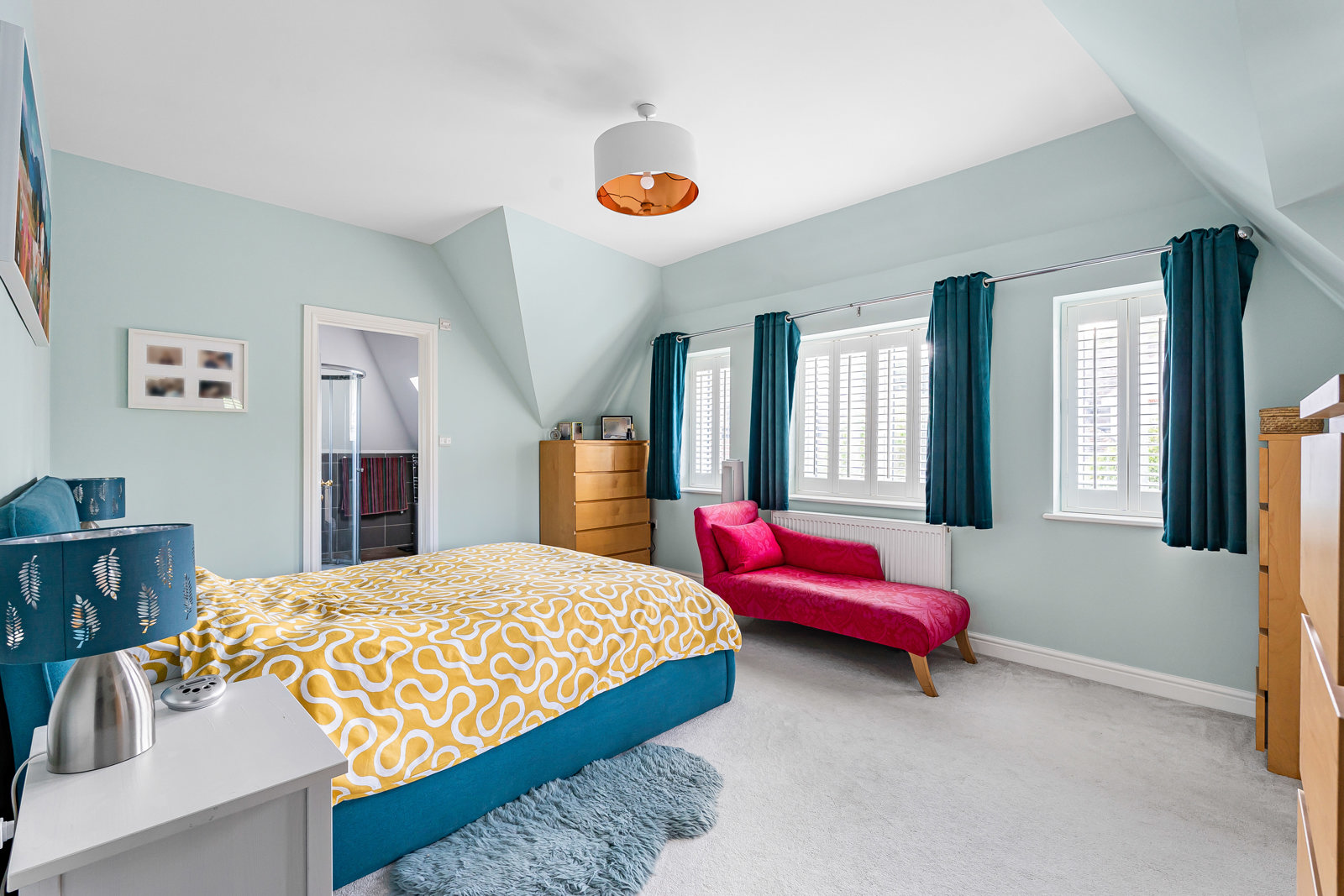 Farnham Road, Holt Pound, Farnham, Hampshire, GU10, photo 19