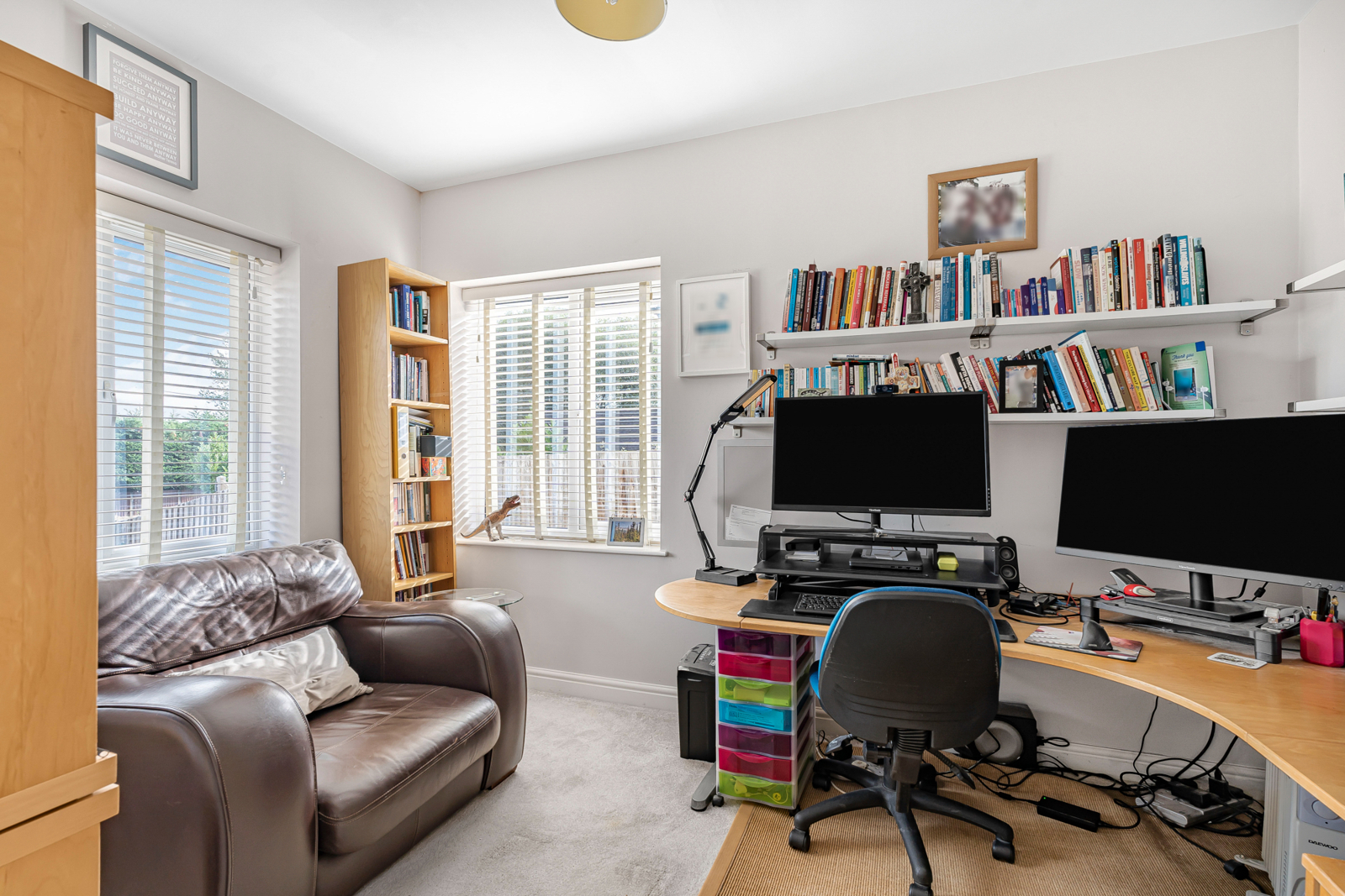 Farnham Road, Holt Pound, Farnham, Hampshire, GU10, photo 14