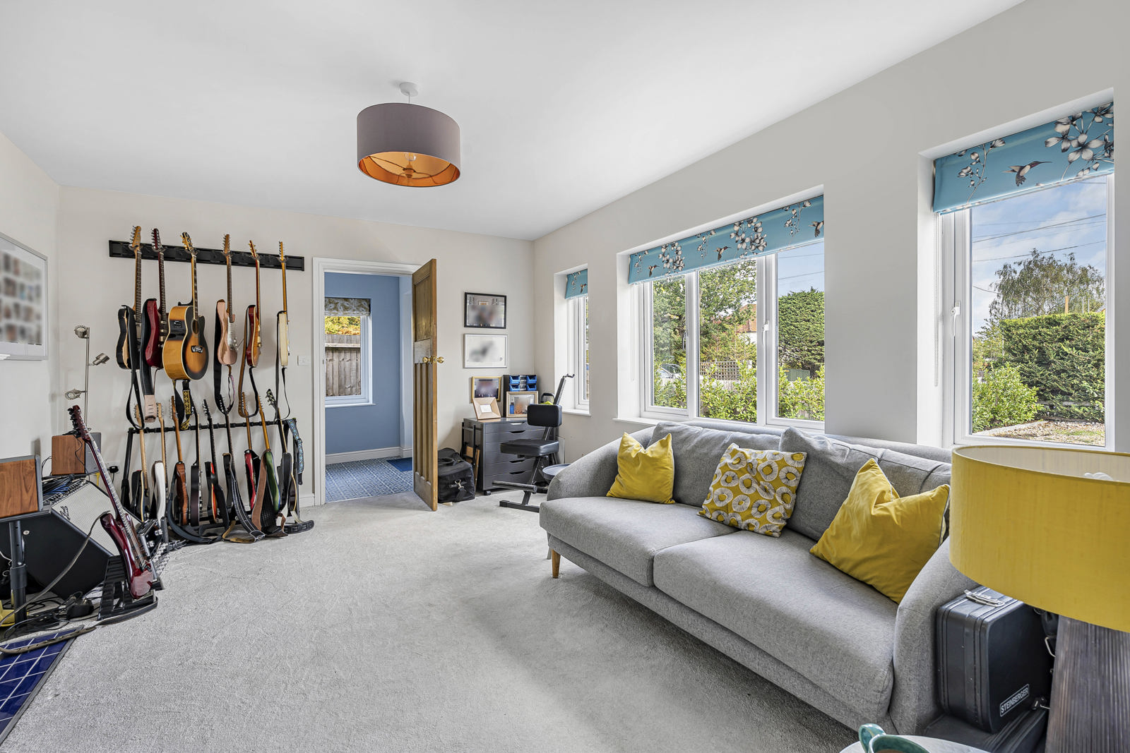 Farnham Road, Holt Pound, Farnham, Hampshire, GU10, photo 5