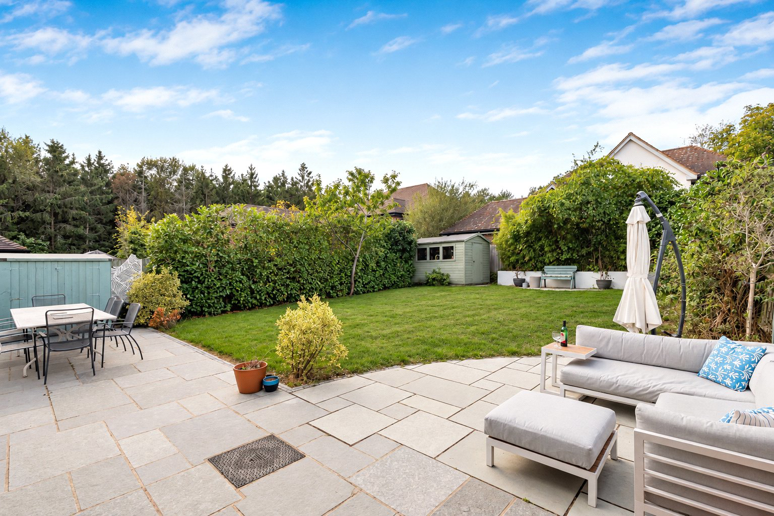 Farnham Road, Holt Pound, Farnham, Hampshire, GU10, photo 10
