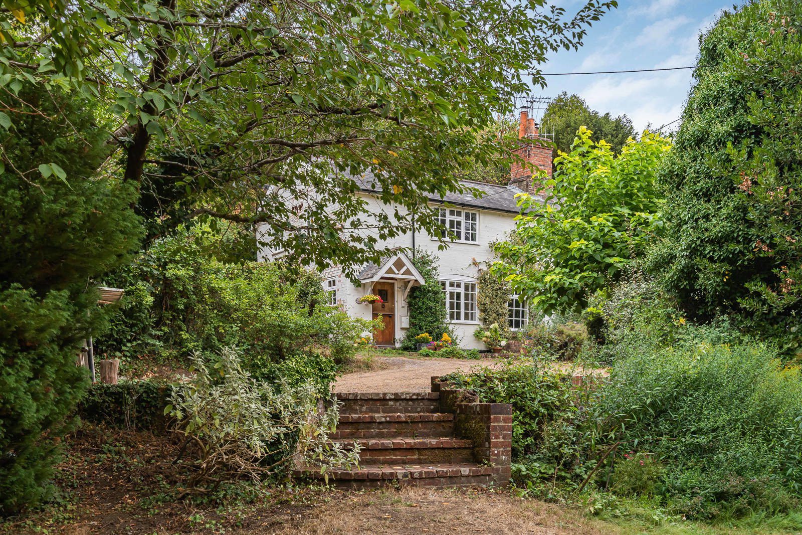 Vicarage Hill, Lower Bourne, Farnham, Surrey, GU10